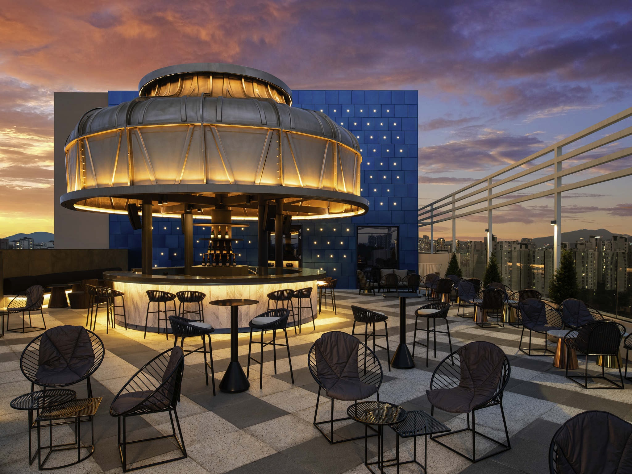 Mondrian Seoul Itaewon by null