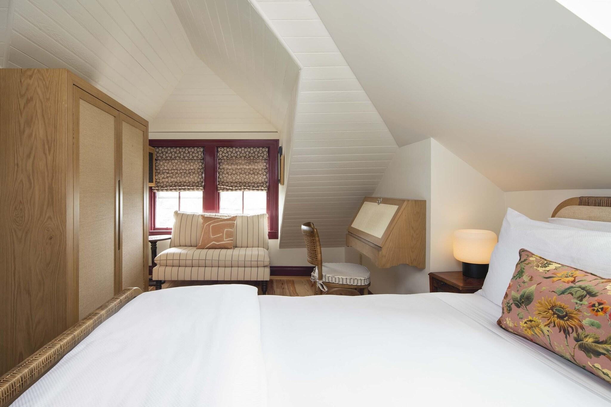 Life House Nantucket by null