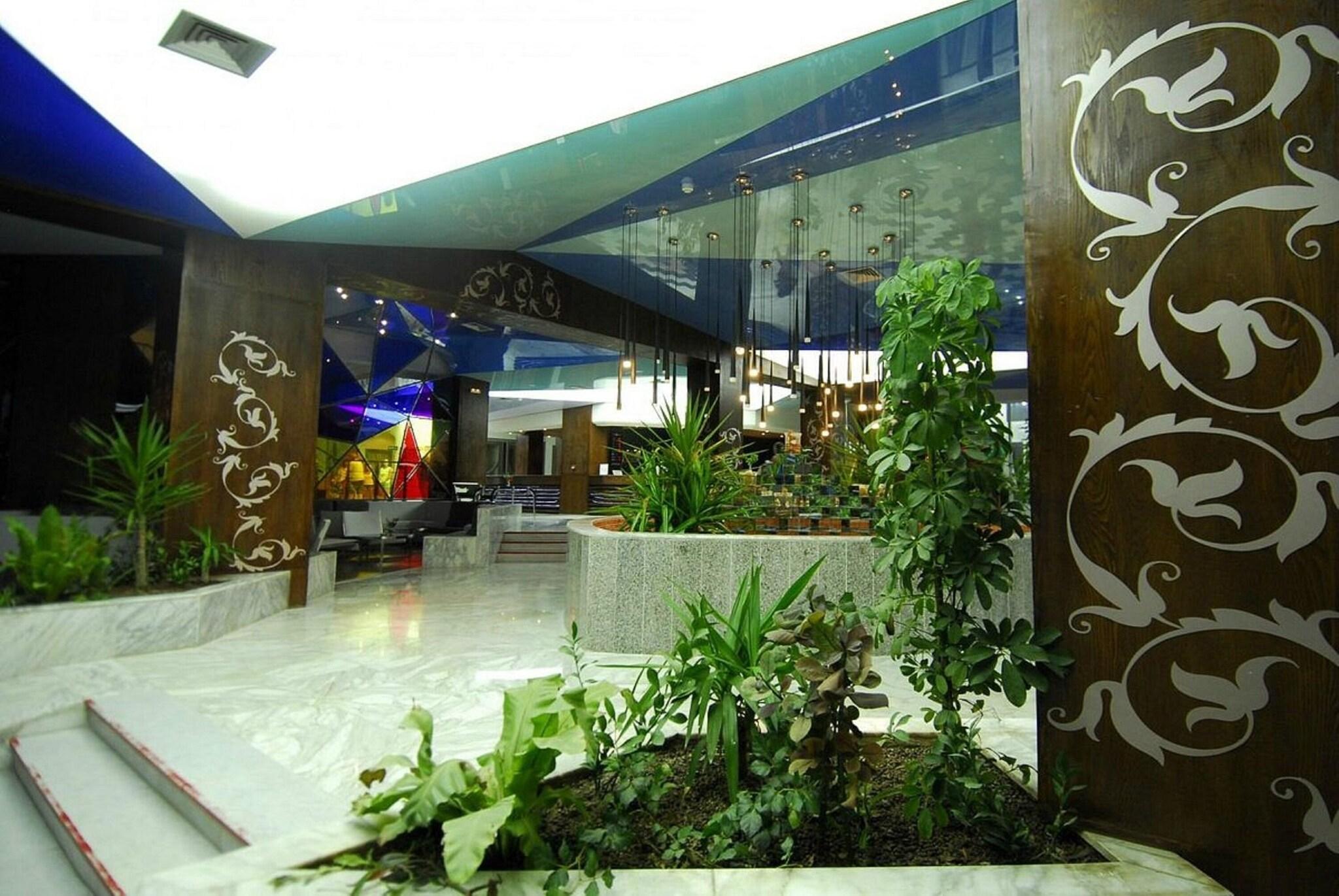 Palmyra Holiday Resort & Spa - Families and Couple - фото