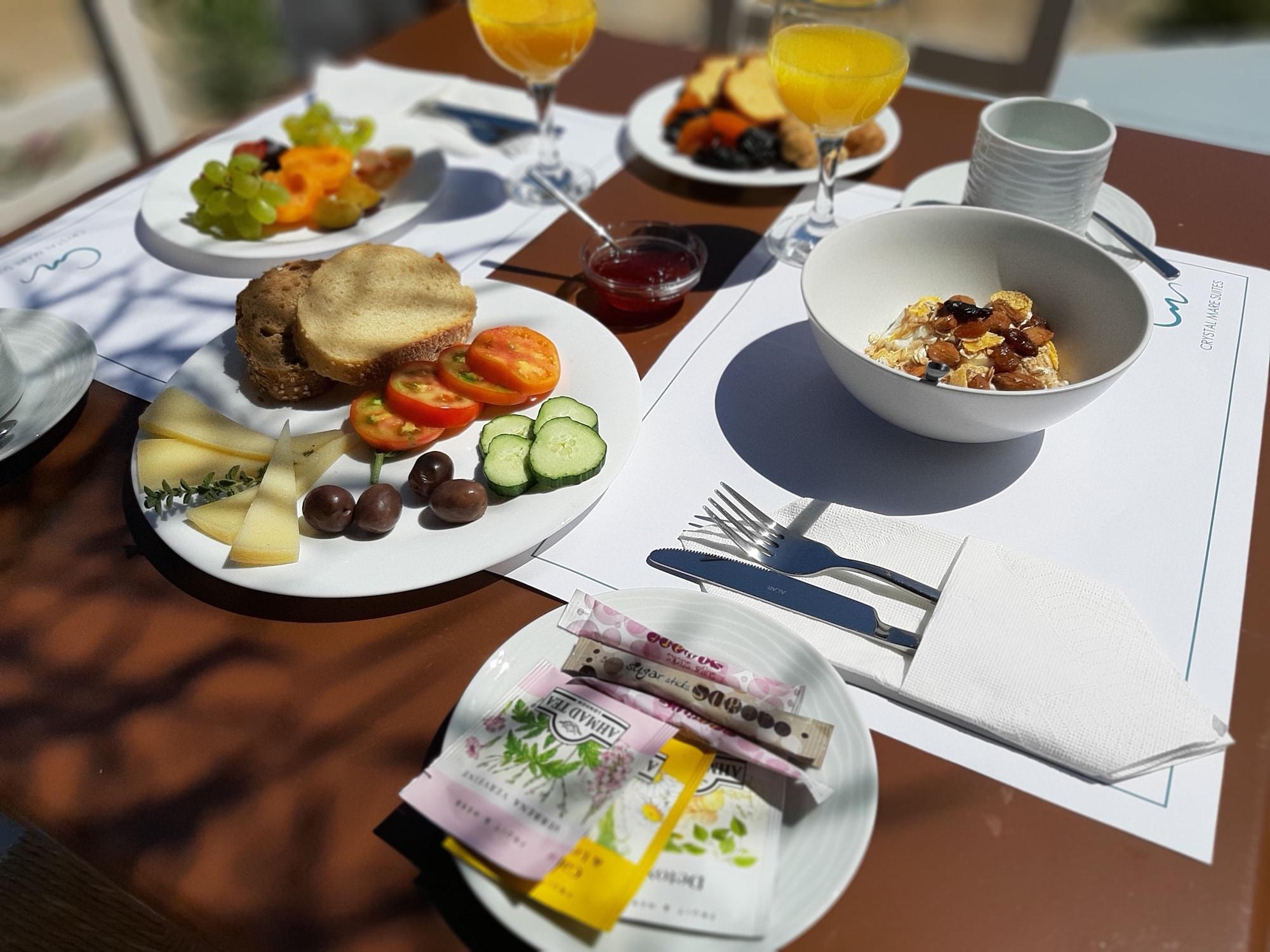 Crystal Mare Suites
