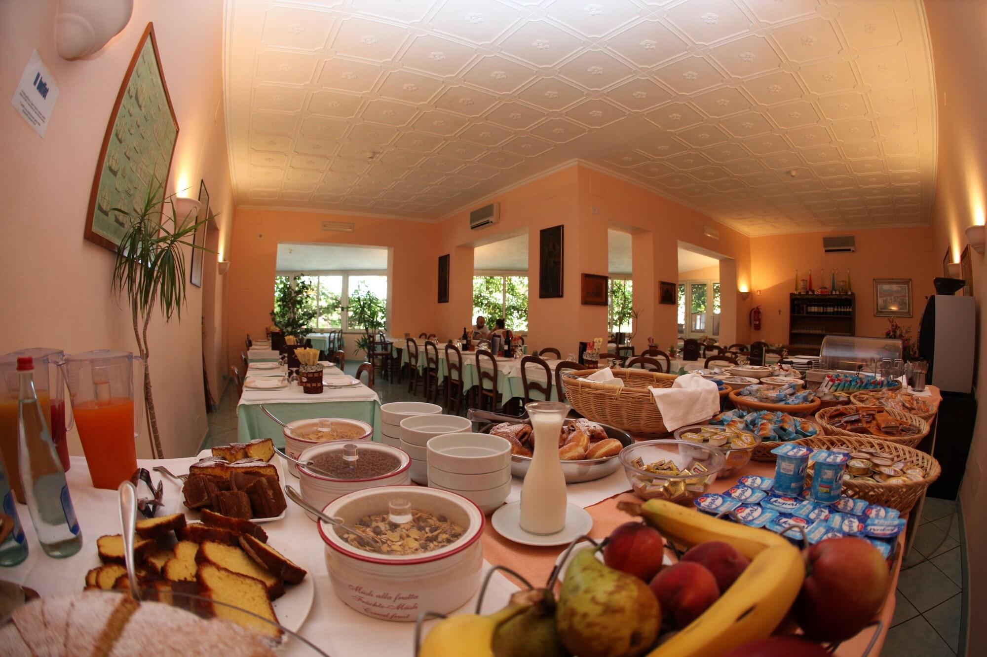 Hotel Lo Scirocco