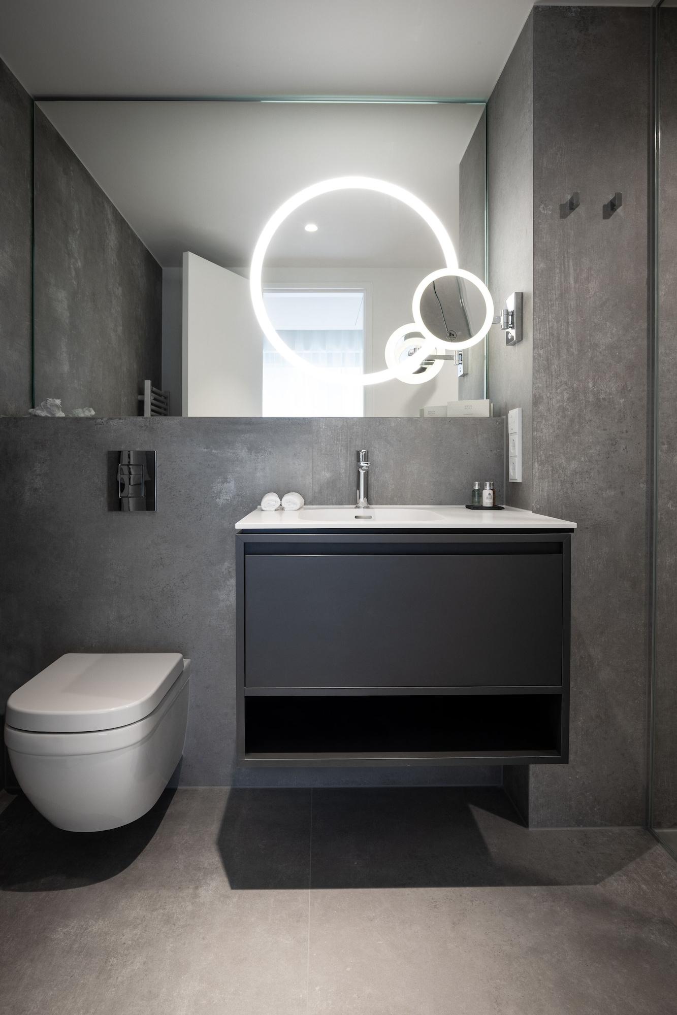 KPM Hotel & Residences by null