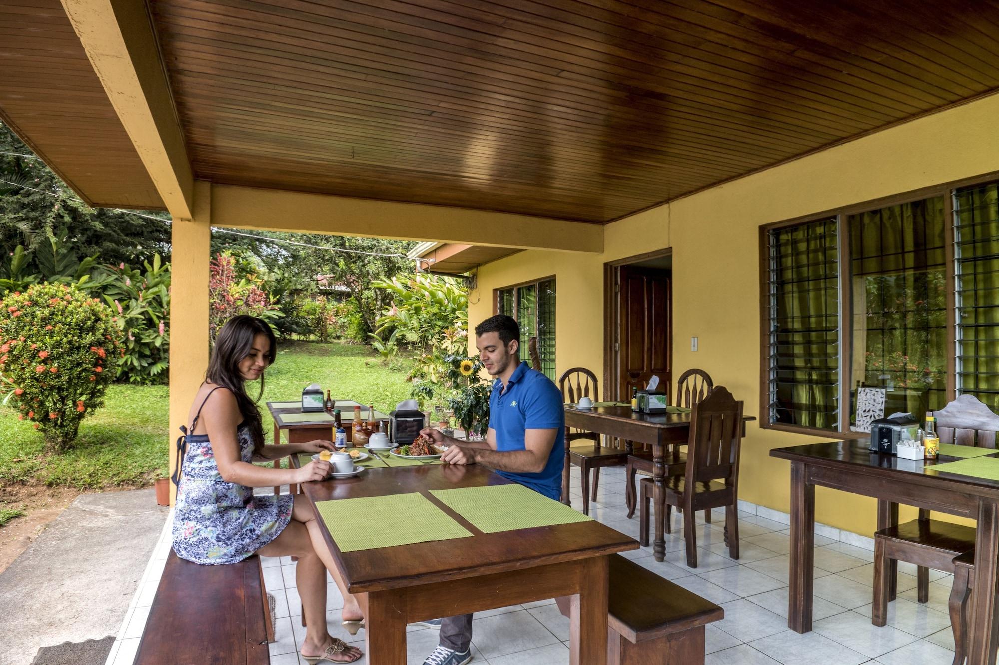 Rancho Cerro Azul by null