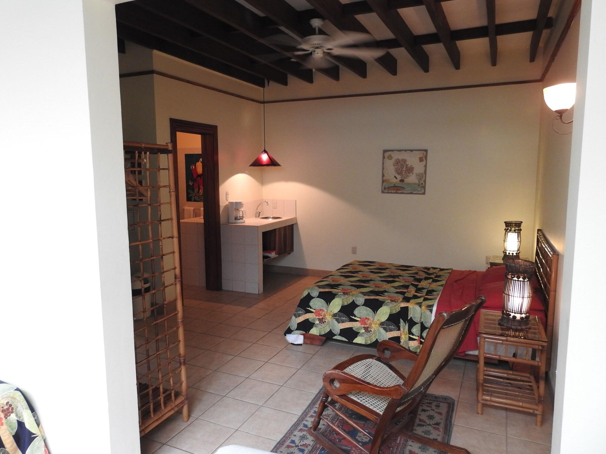 Playa Negra Guesthouse by null