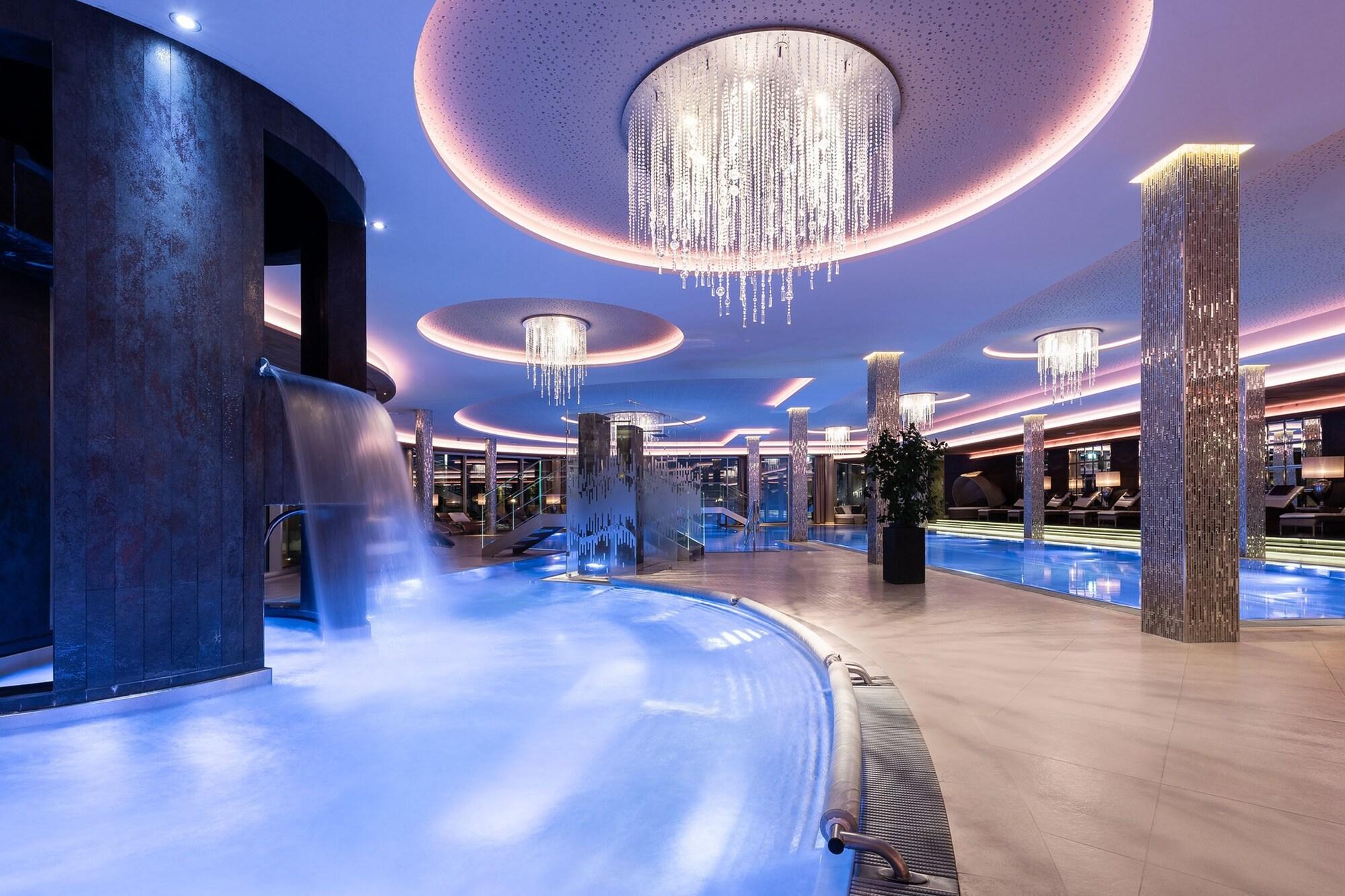 5-Sterne Wellness- & Sporthotel Jagdhof by null