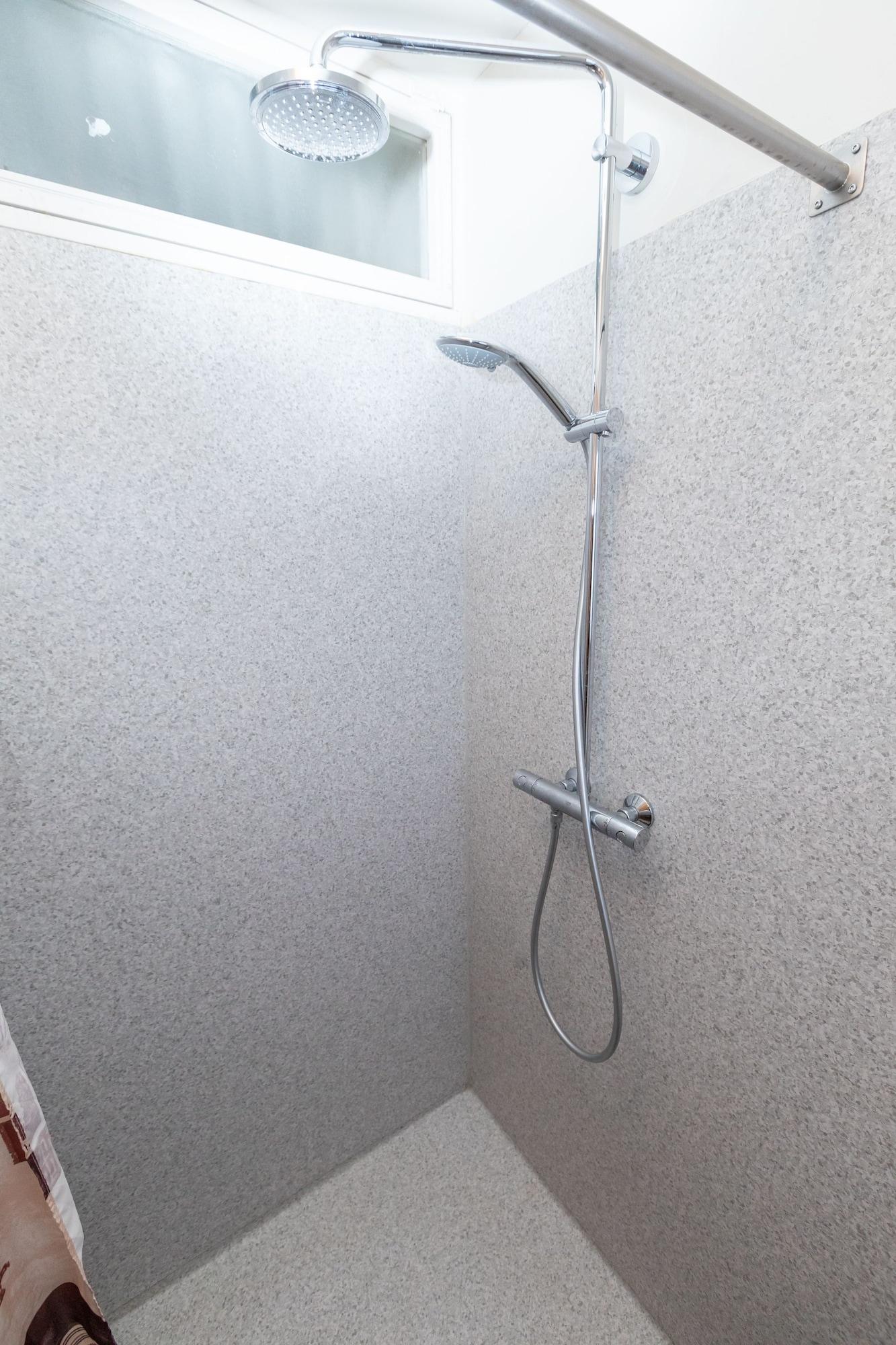 Akureyri HI Hostel by null