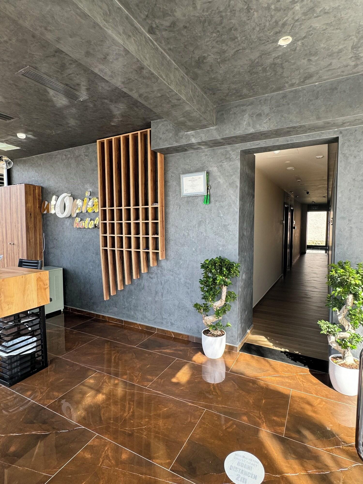 Hotel Utopia - photo