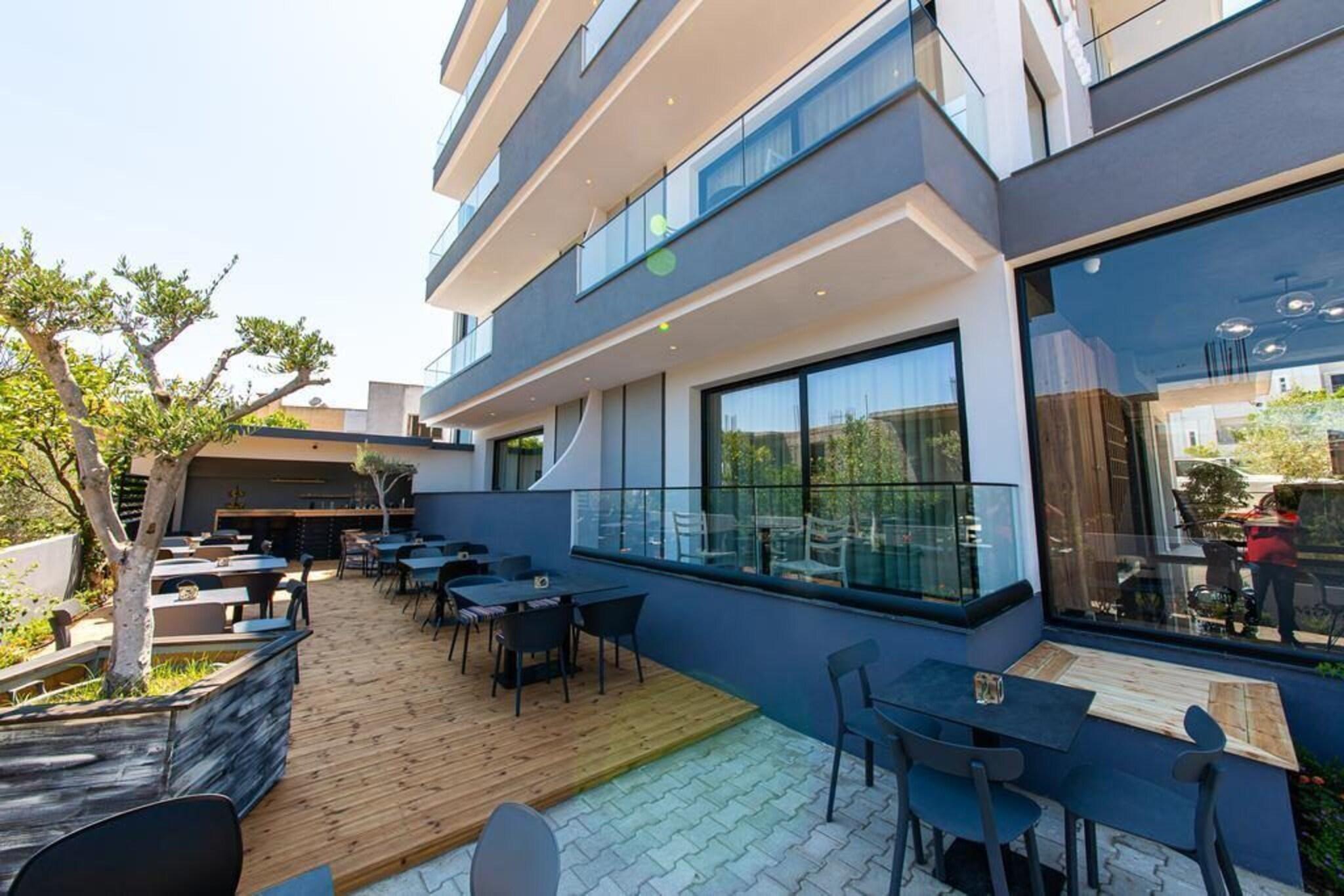 Hotel Utopia - photo