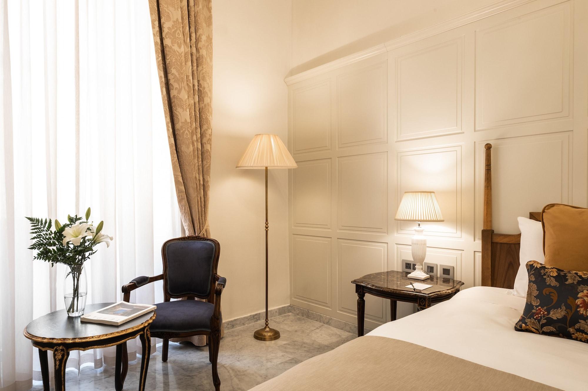 Palais Le Brun by null