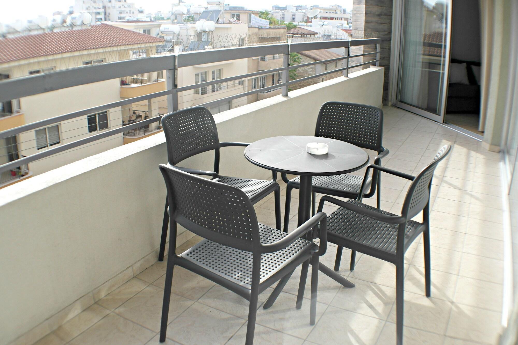Eden Beach Apartments