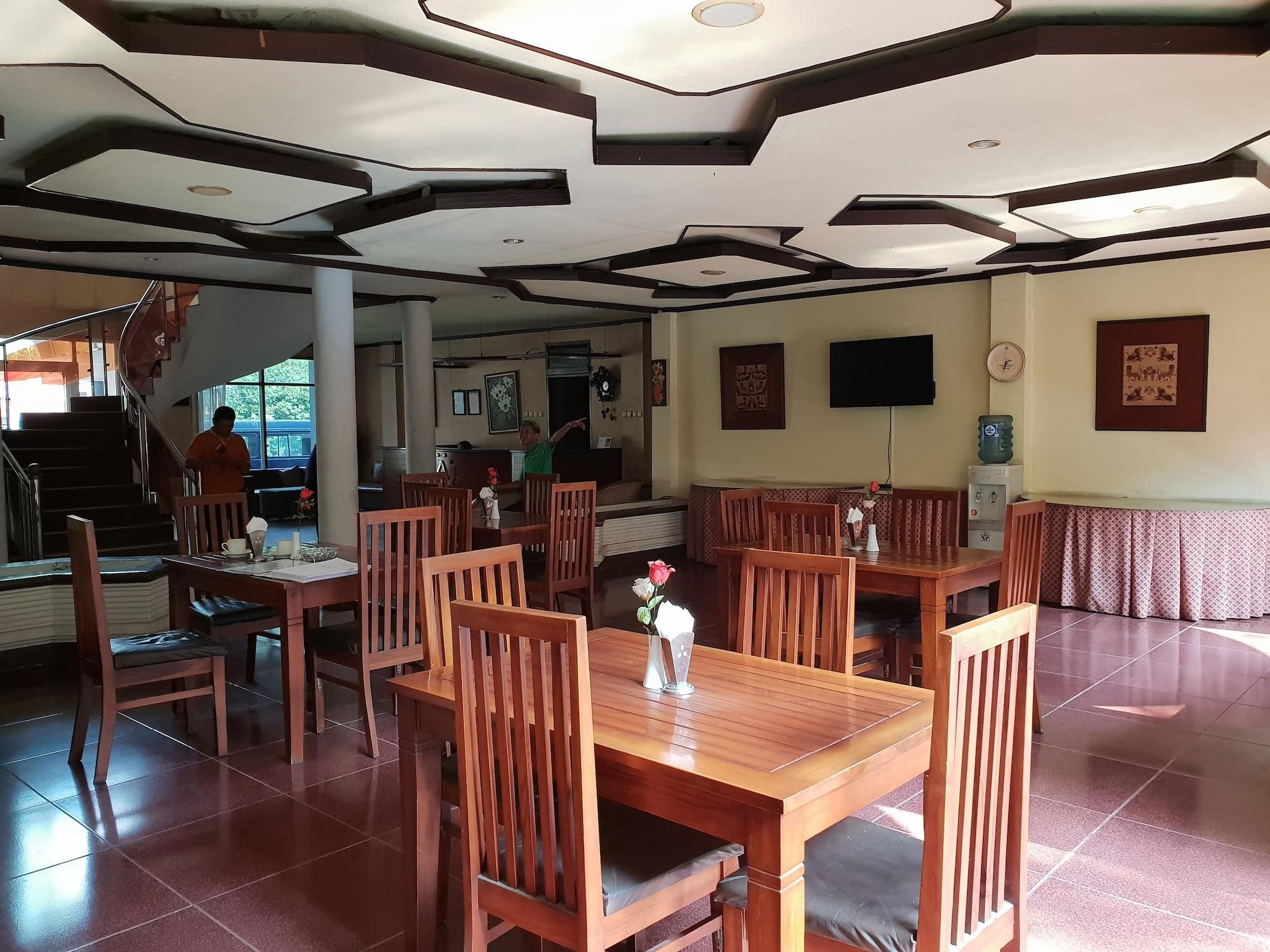 De'Qur Hotel Bandung by ZUZU