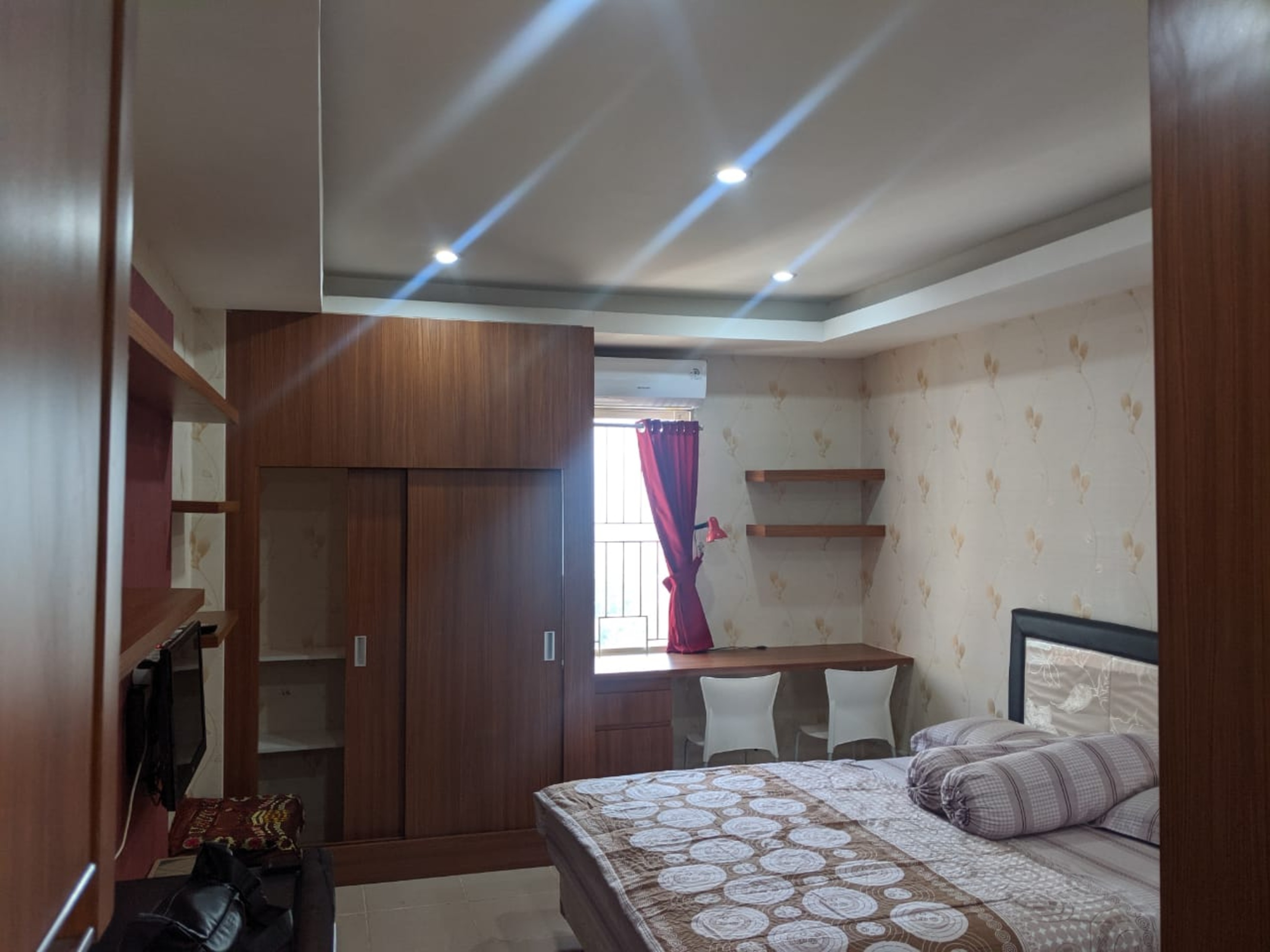 Pinewood Apartment by Vial by ZUZU