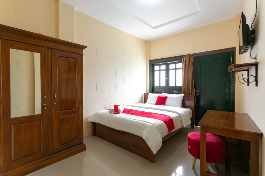 RedDoorz Syariah near Titik Nol Yogyakarta
