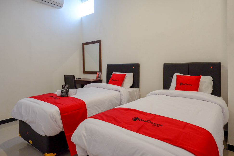 RedDoorz @ Jalan Wonosari KM.9