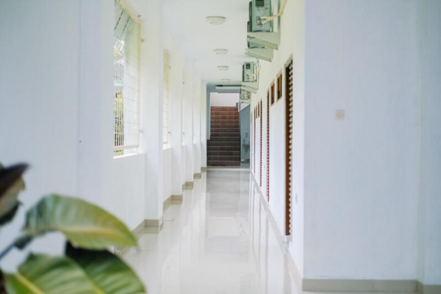 RedDoorz @ Artomoro Guest House
