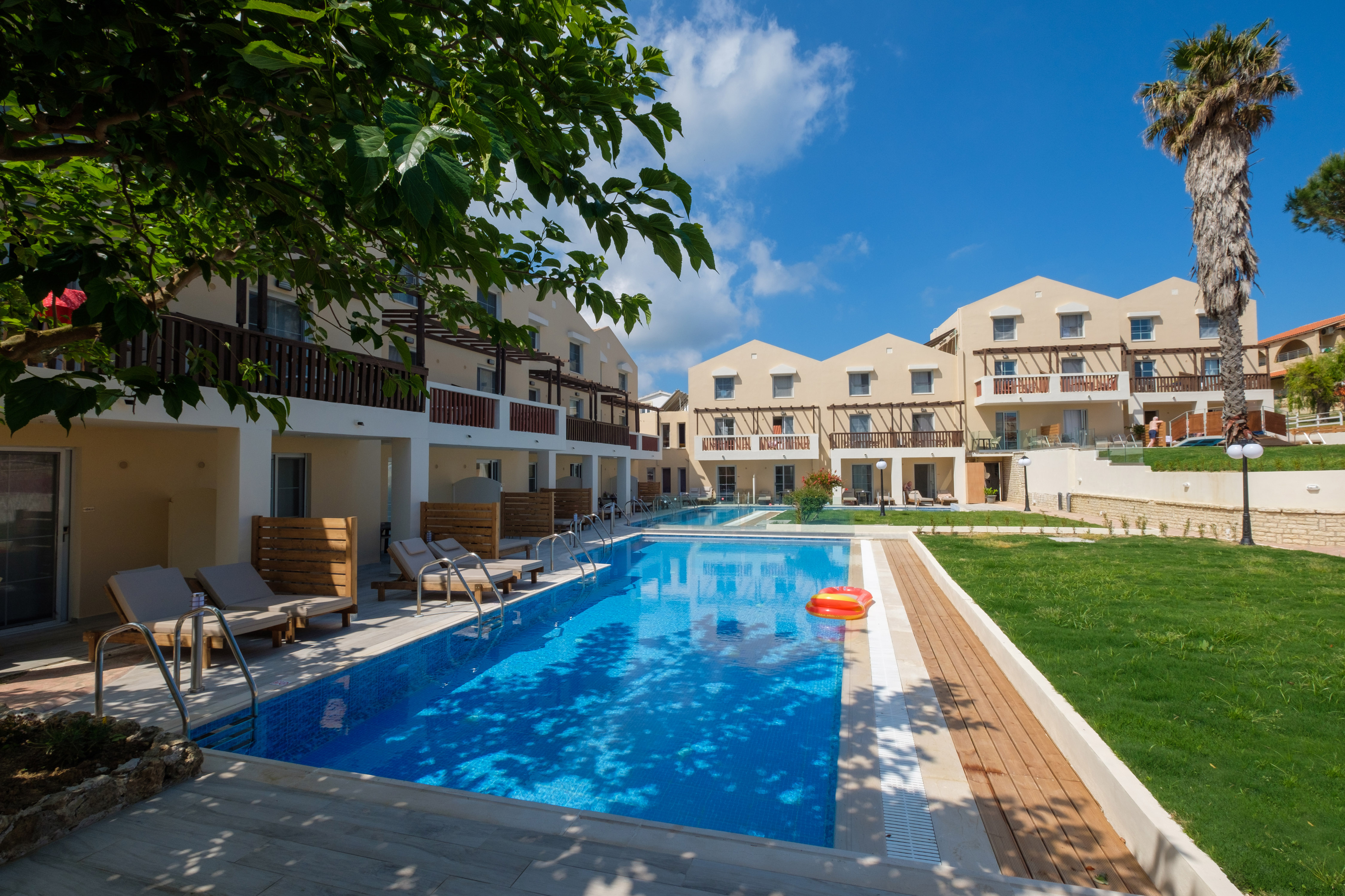 Akron Seascape Resort