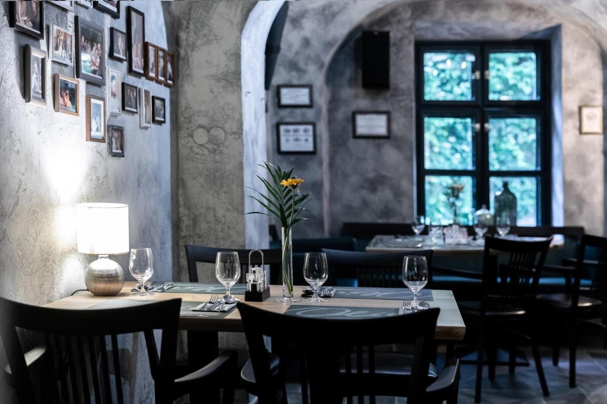Oliva Hotel