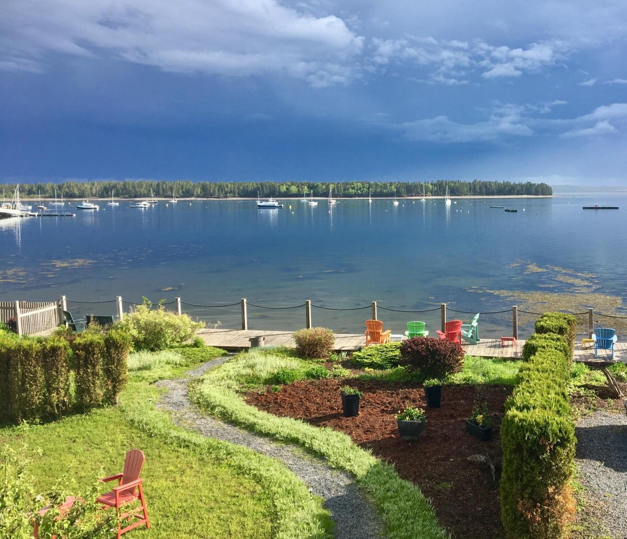 Treadwell Inn/ Chandler Room Wine Bar & Kitchen by null