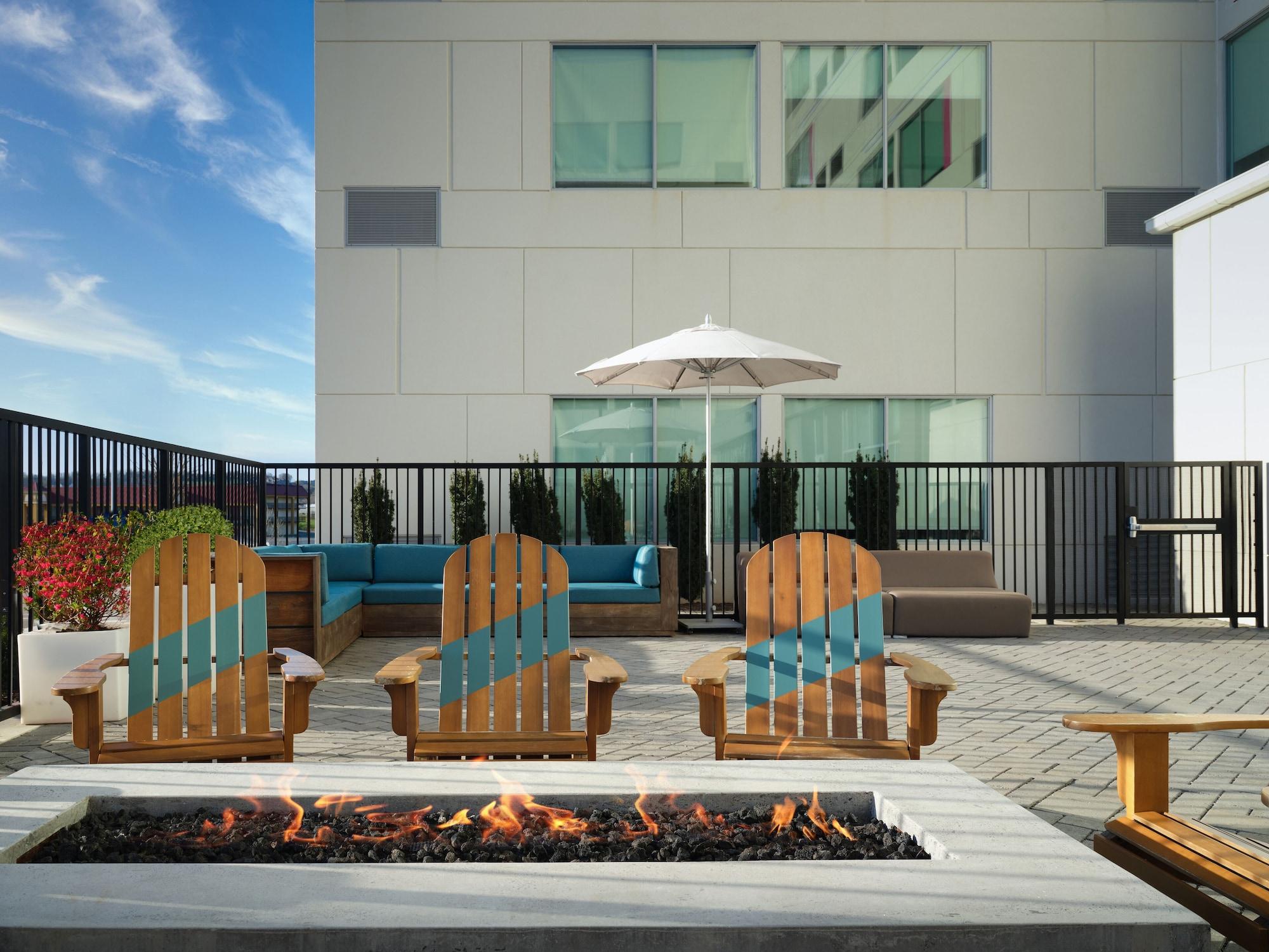 Aloft Knoxville West