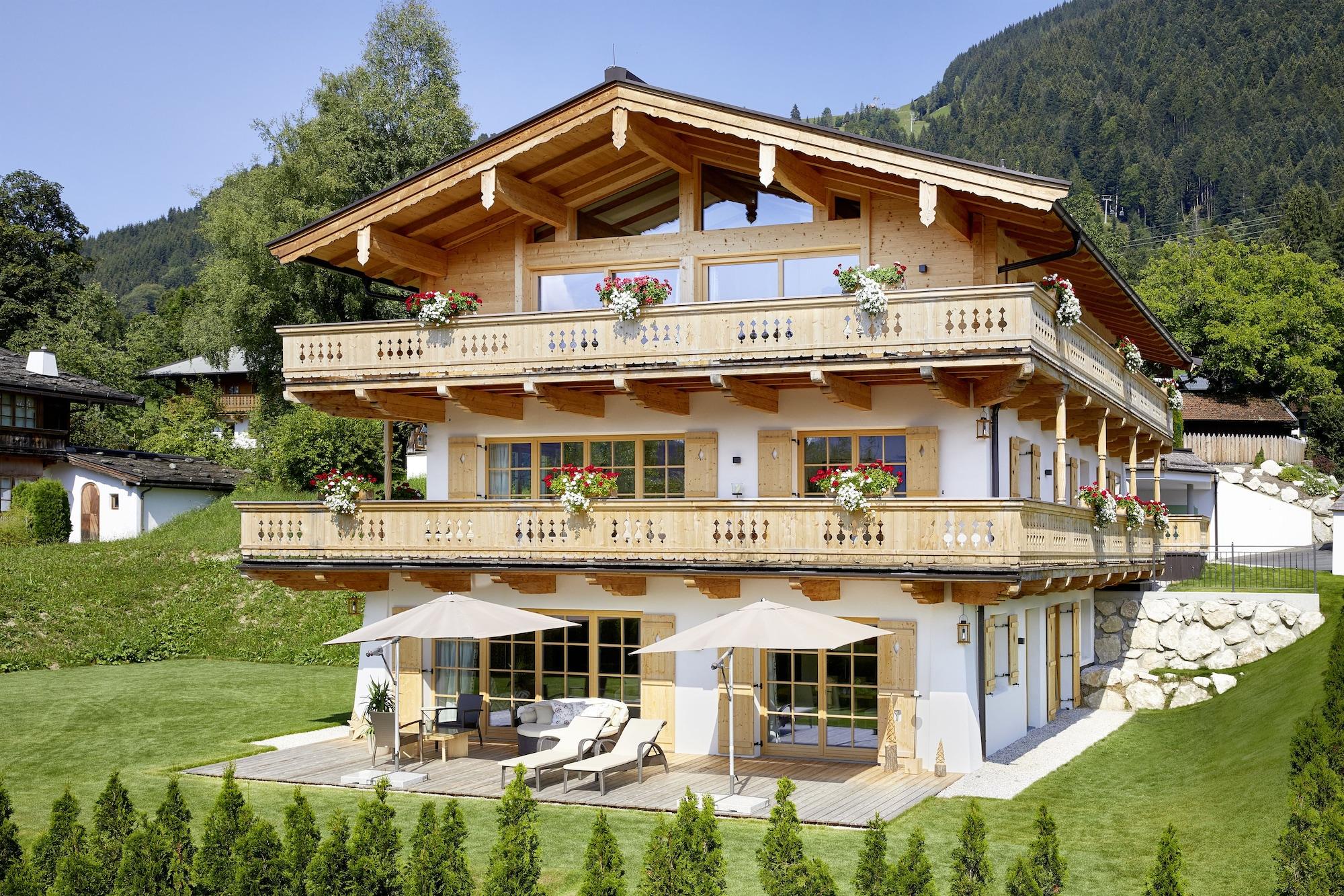 Tennerhof Luxury Chalets by null