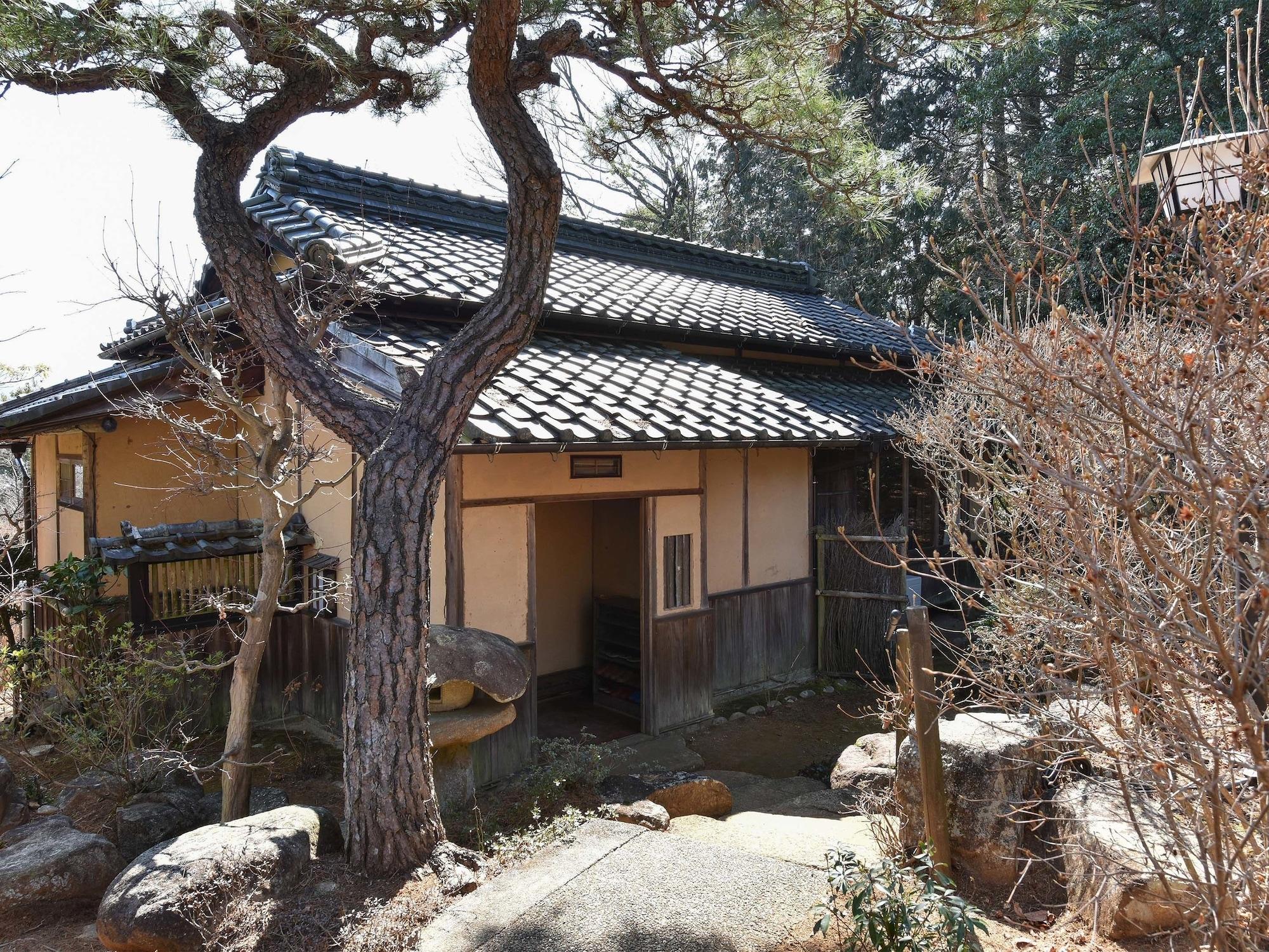 Nagataki Nakatsugawa by null