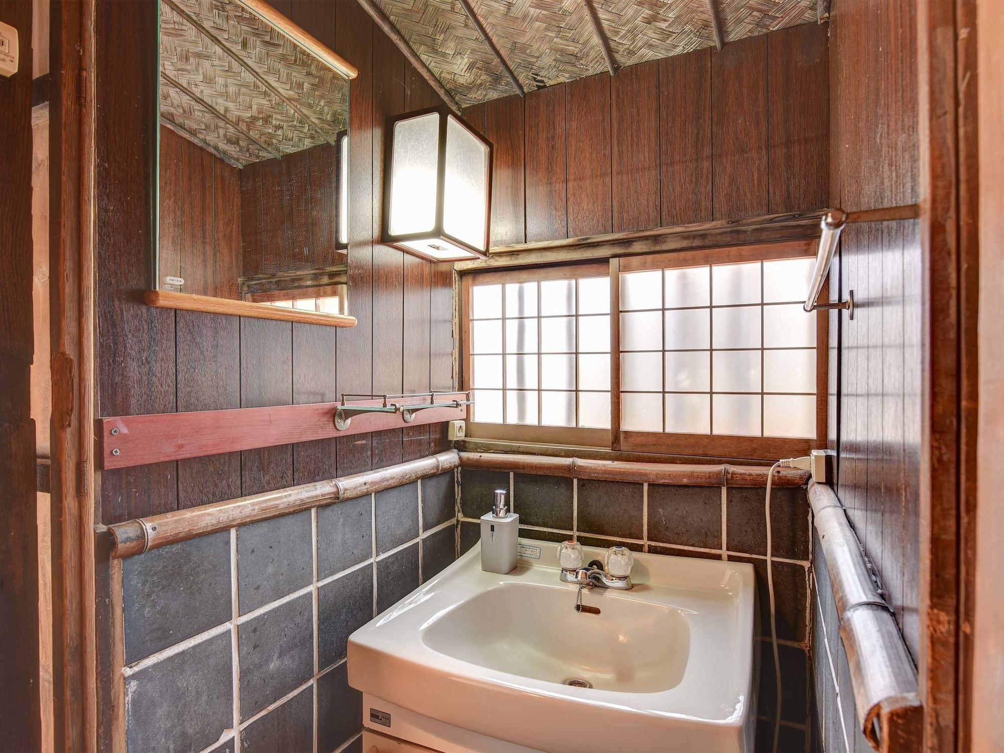 Nagataki Nakatsugawa by null