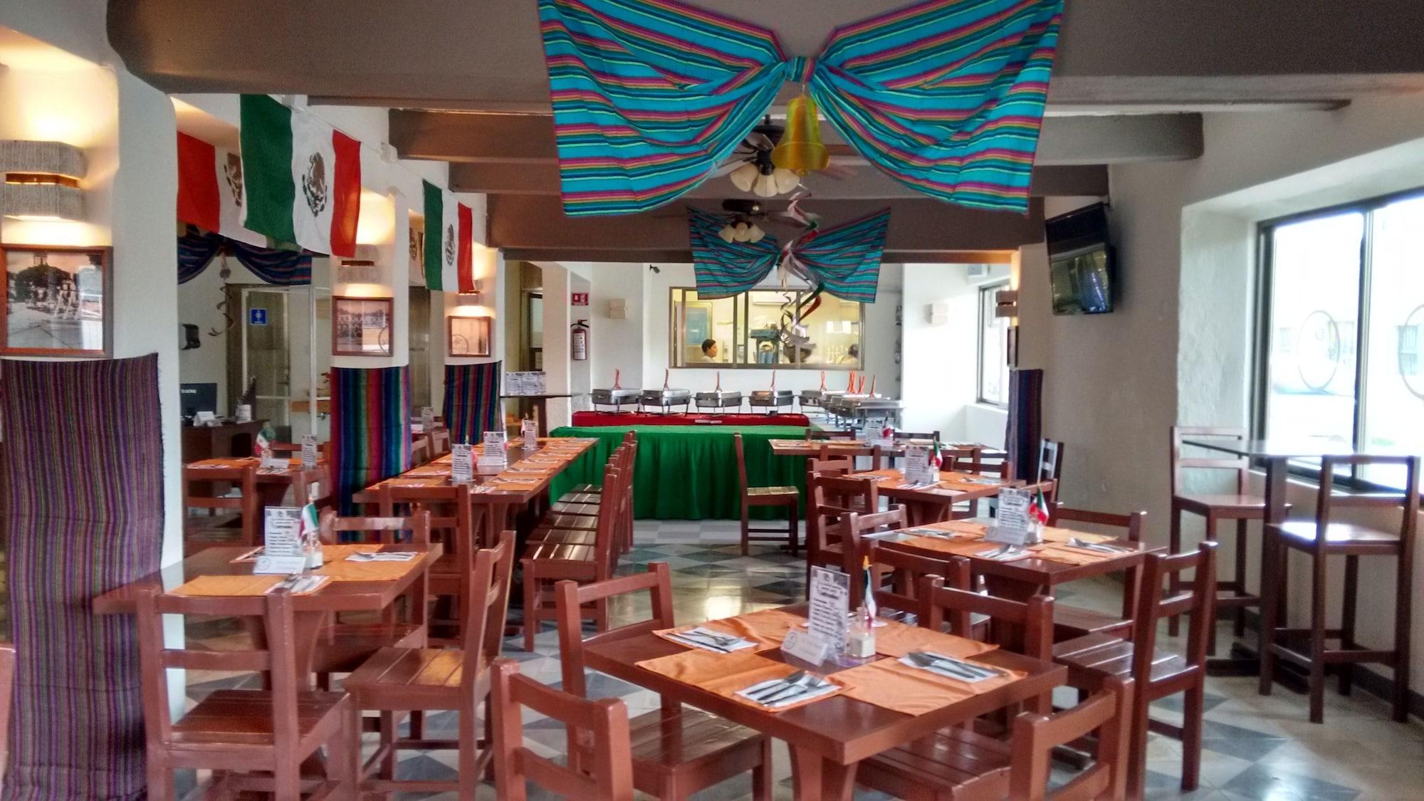 Hotel Y Restaurante Yaxactun