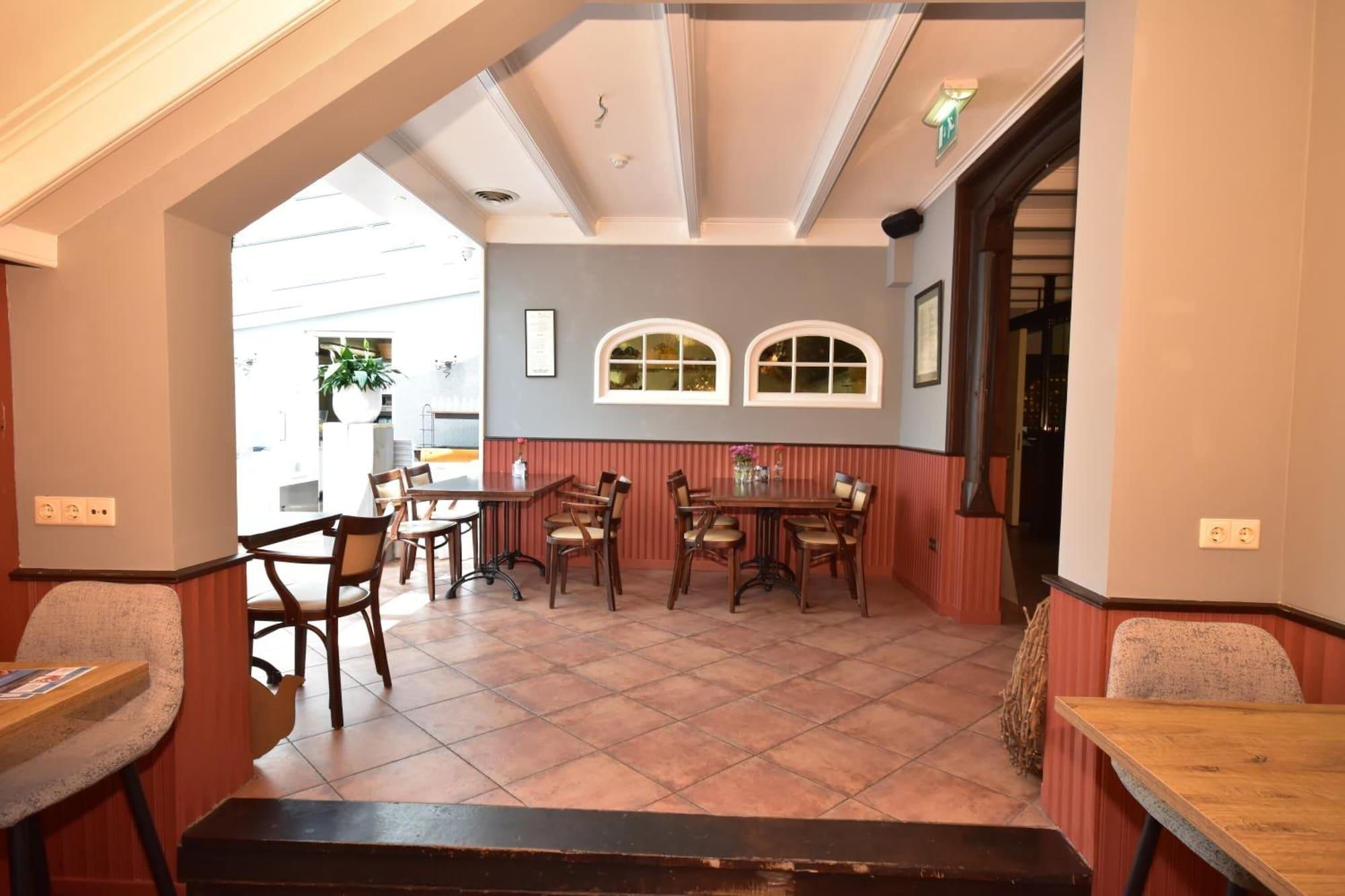 Hotel De Torenhoeve