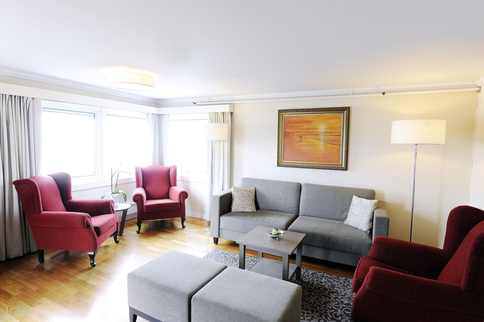 Sola Strand Hotel by null