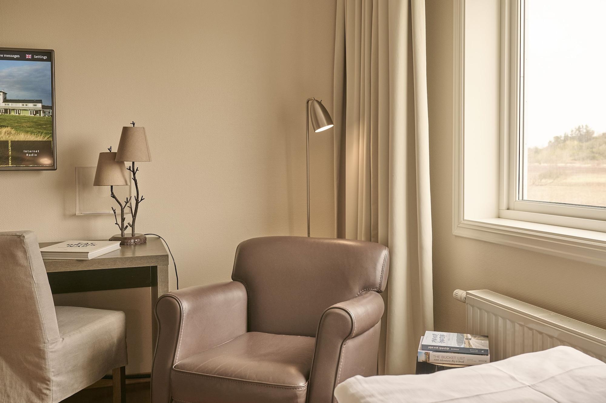 Sola Strand Hotel by null