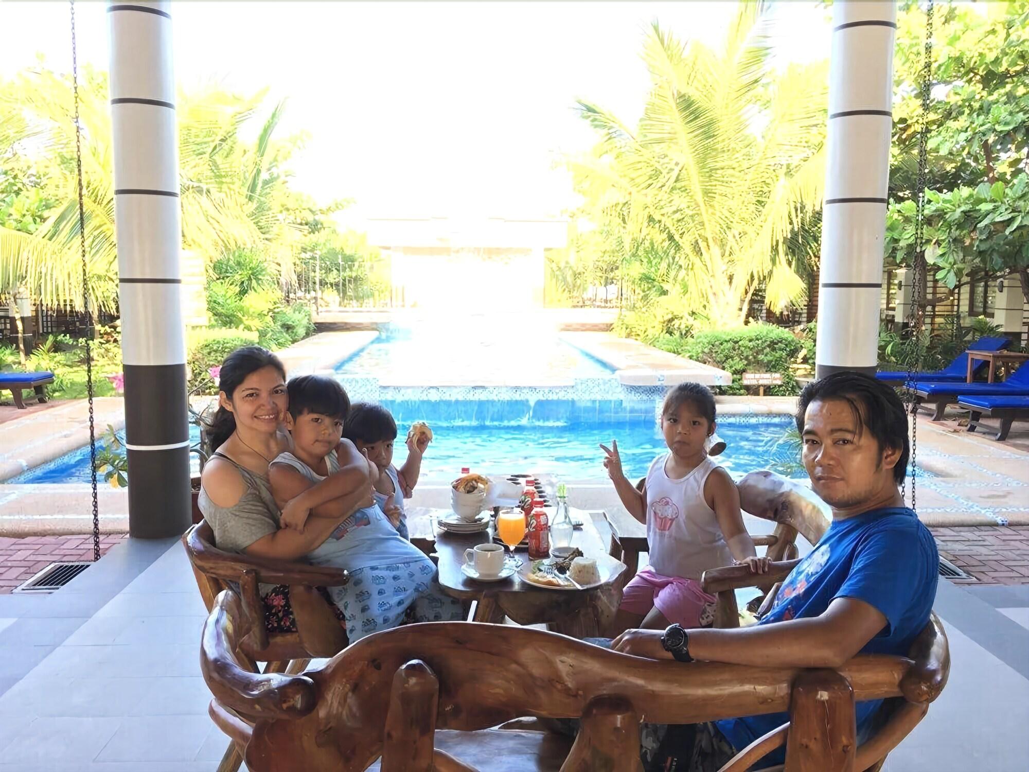 Marand Beach Resort