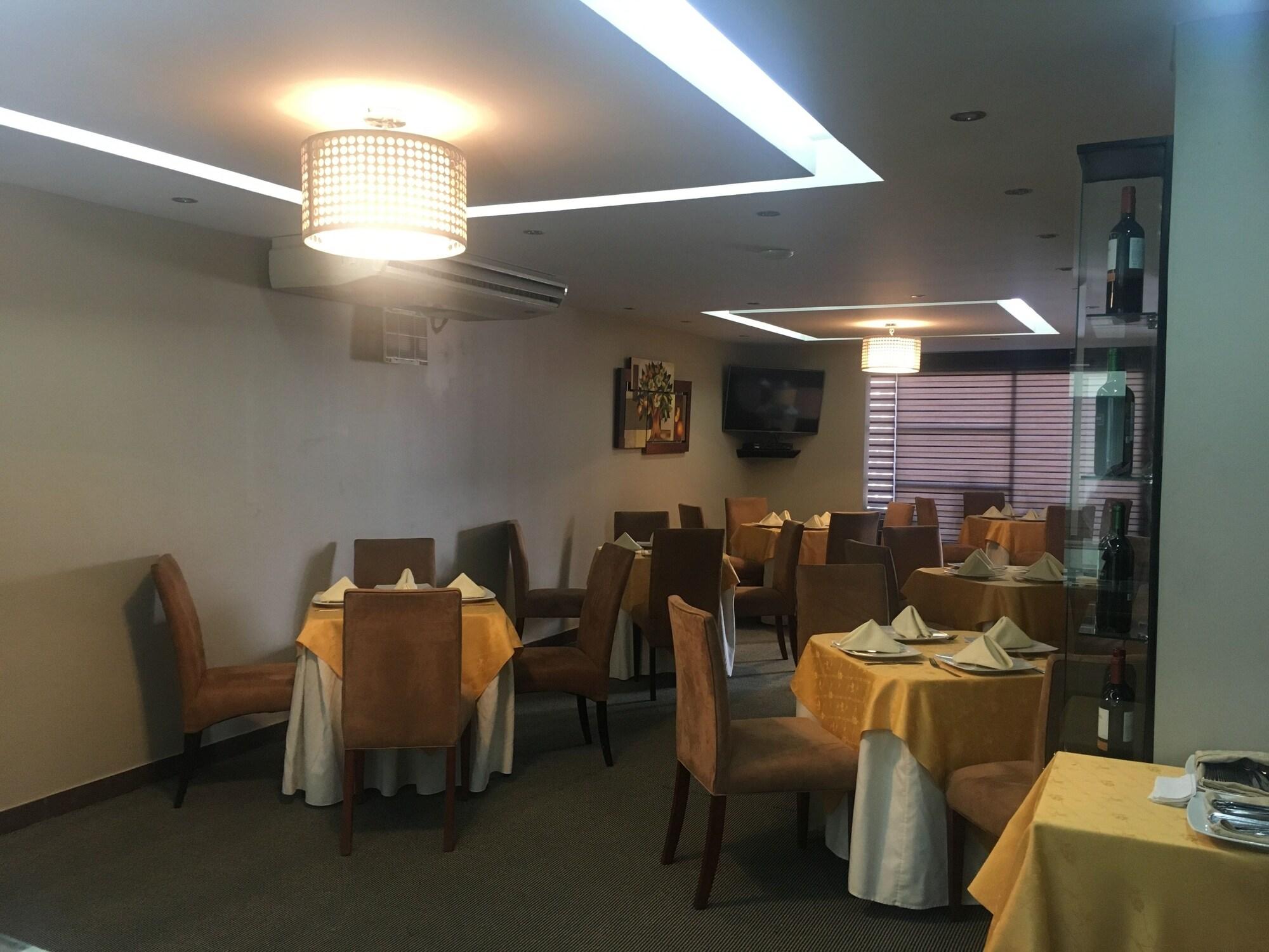 Hotel Los Almendros