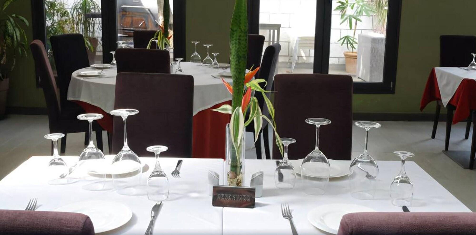 Magno Suites