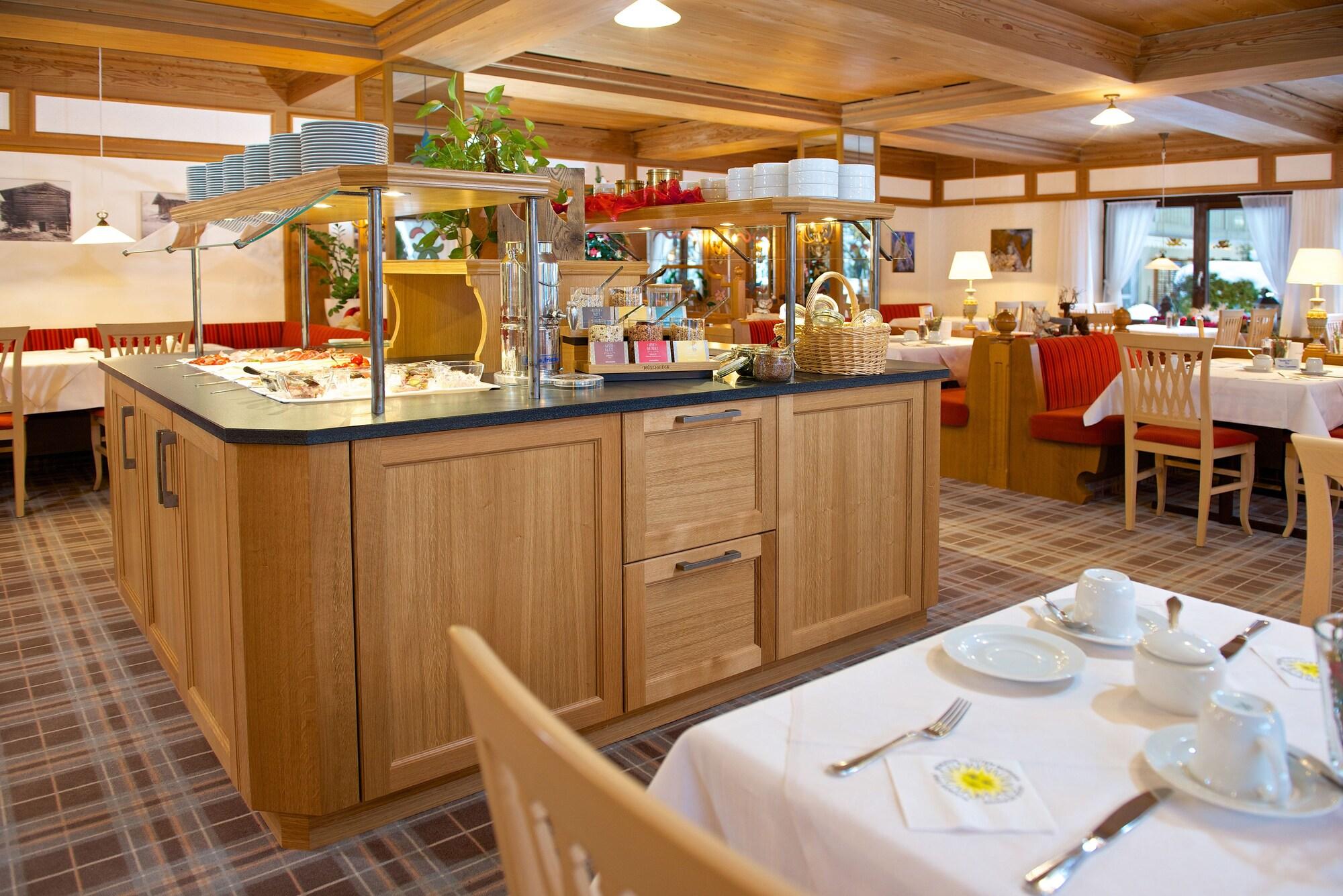 Hotel Tyrol