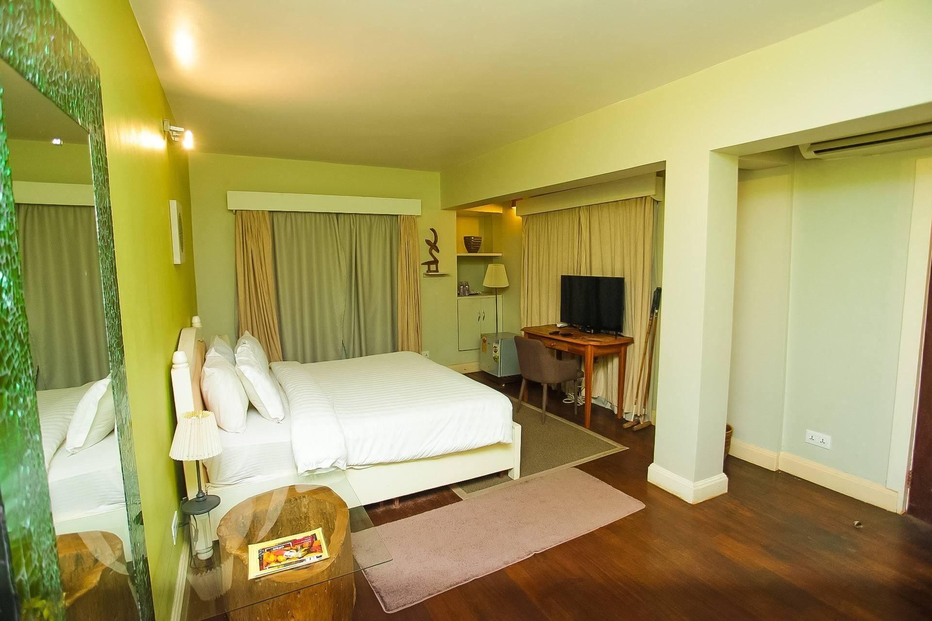 OLMA Colonial Suites by null