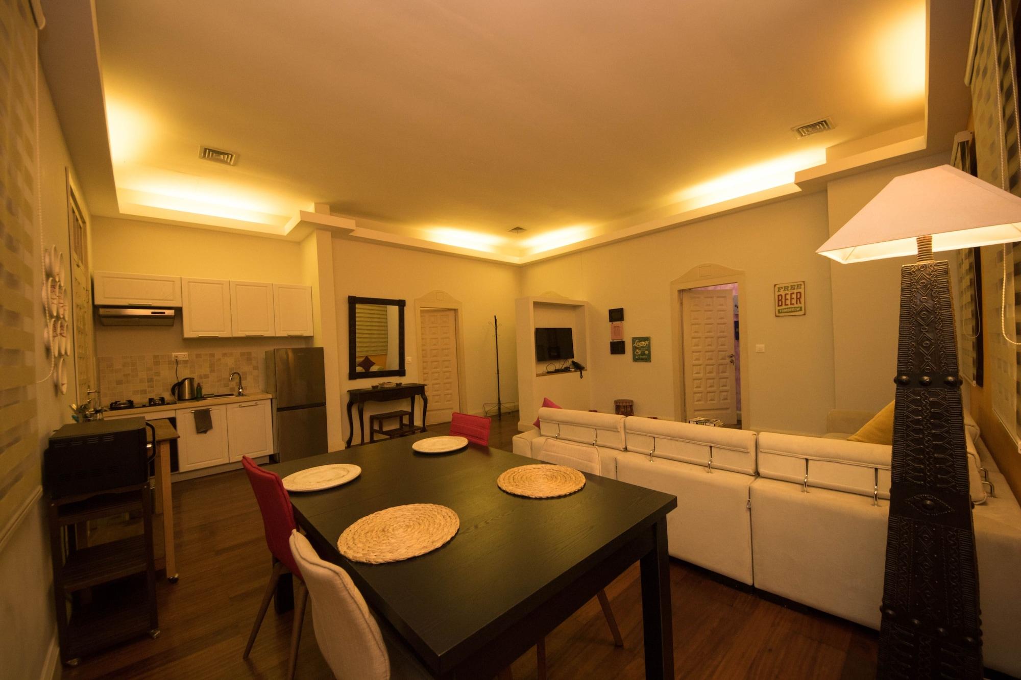 OLMA Colonial Suites by null