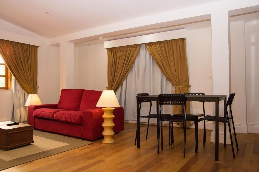 OLMA Colonial Suites by null