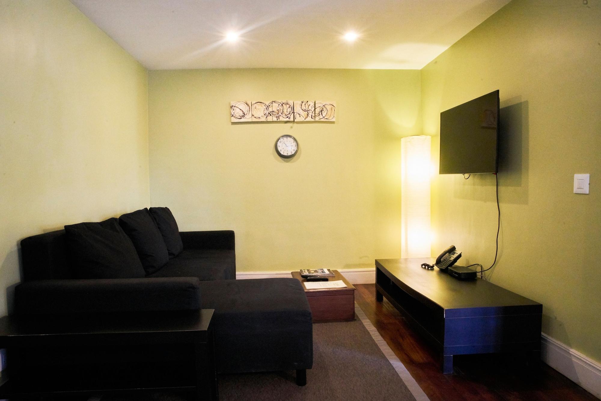 OLMA Colonial Suites by null