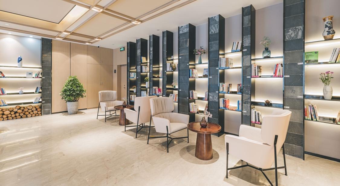 Atour Hotel Jurong Baohua Xianlin Avenue