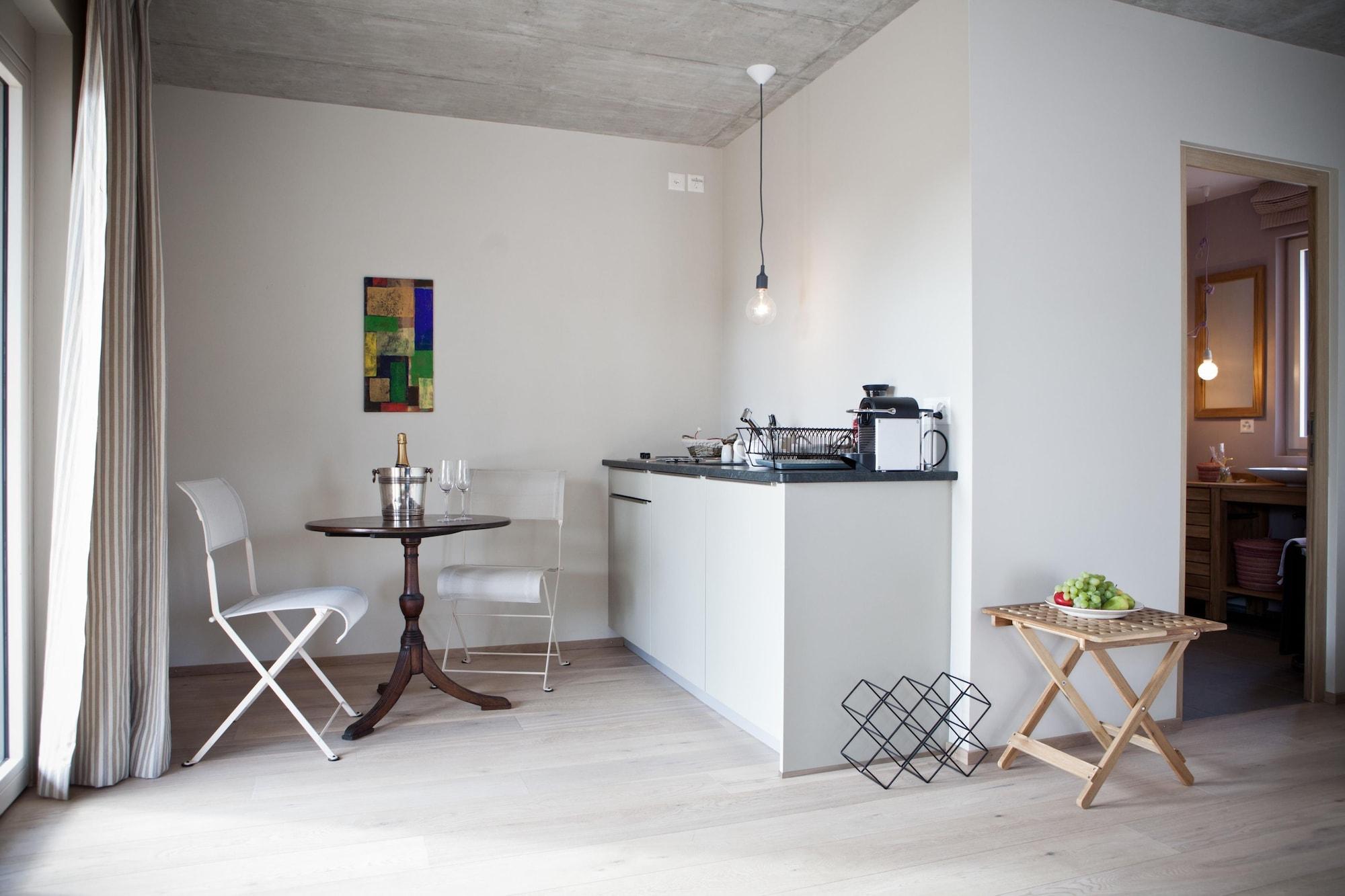 Le Coq Chantant - Saint-Livres by null