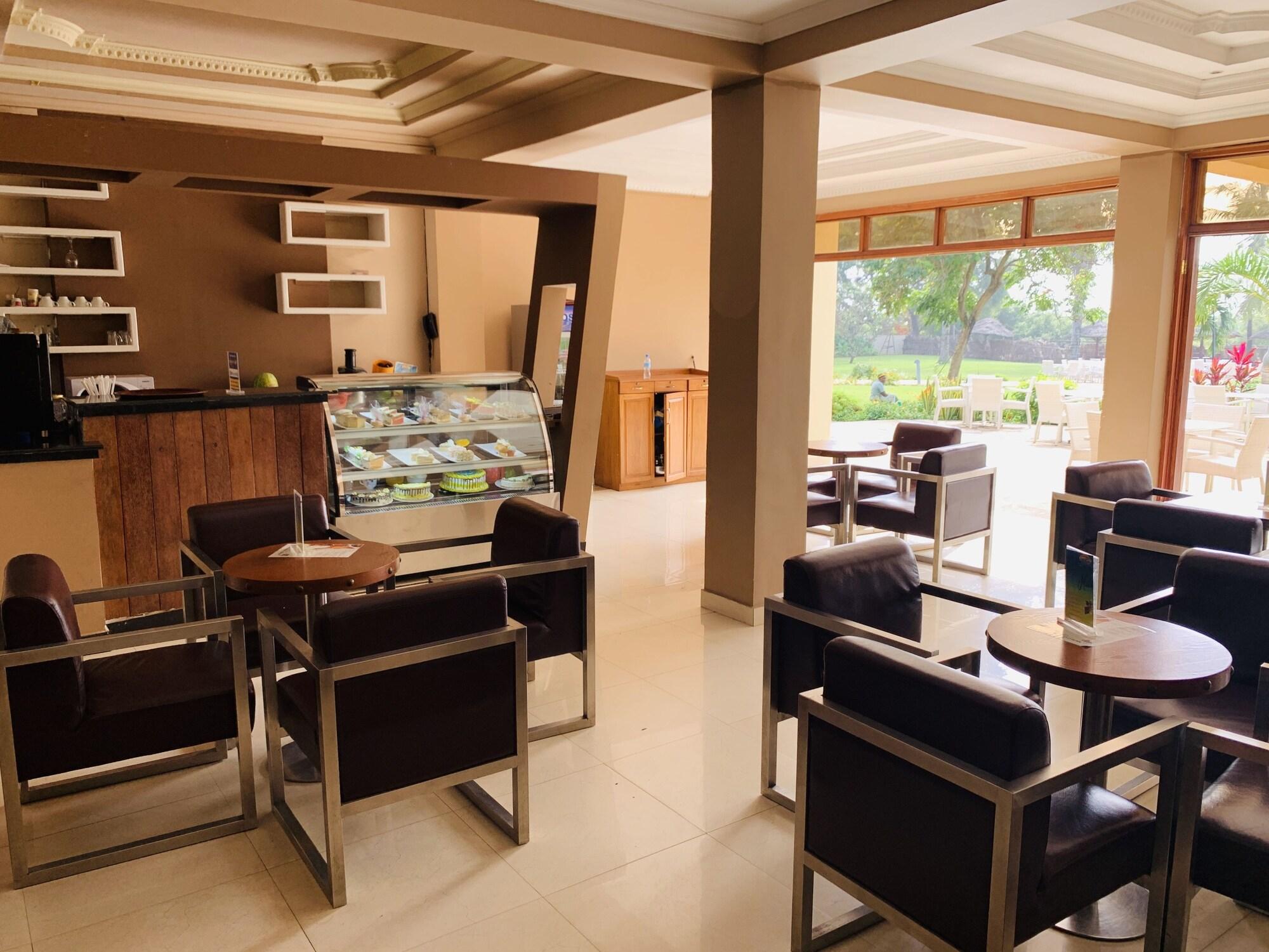 Tanga Beach Resort & Spa