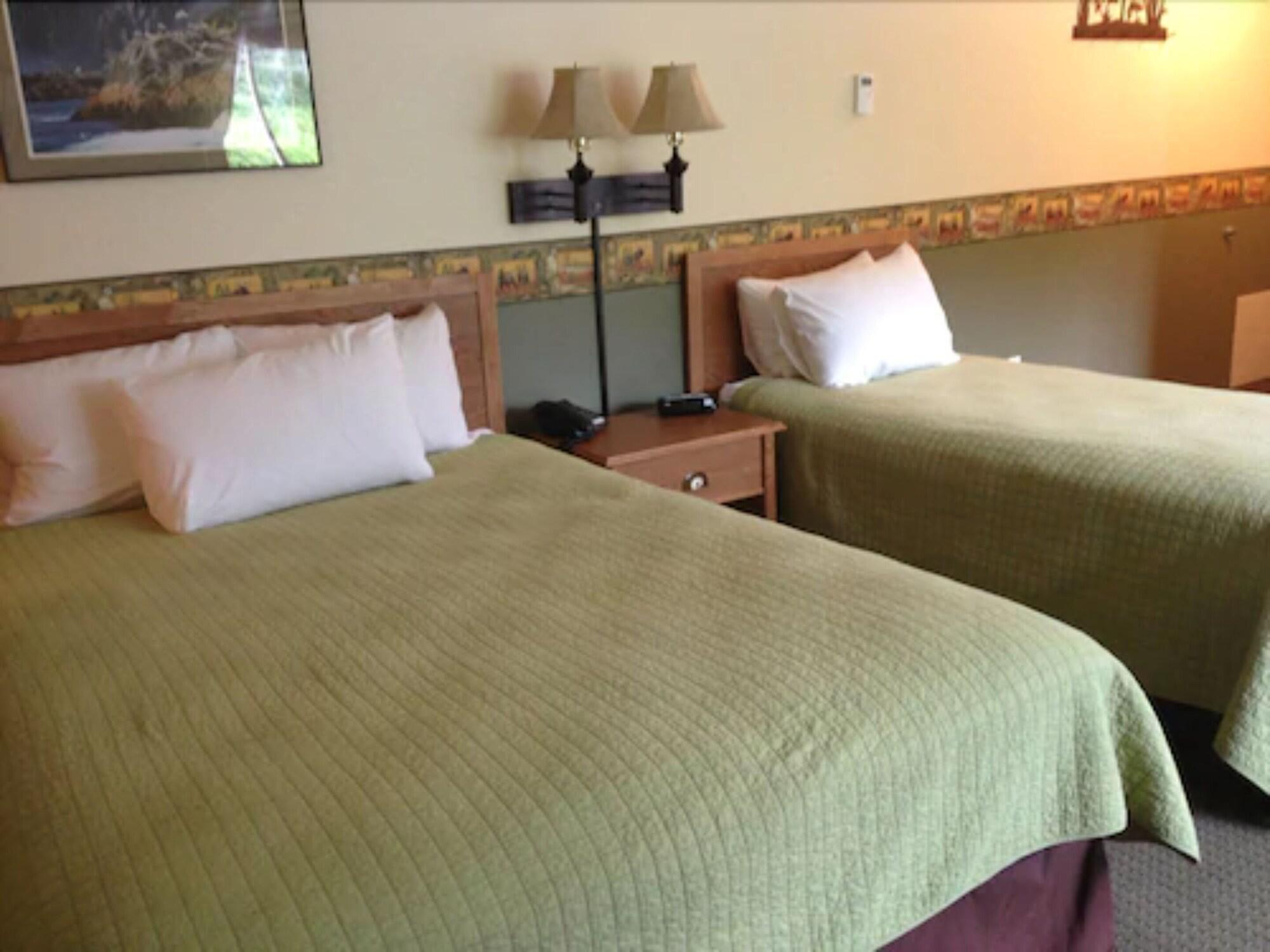 Longliner Lodge And Suites