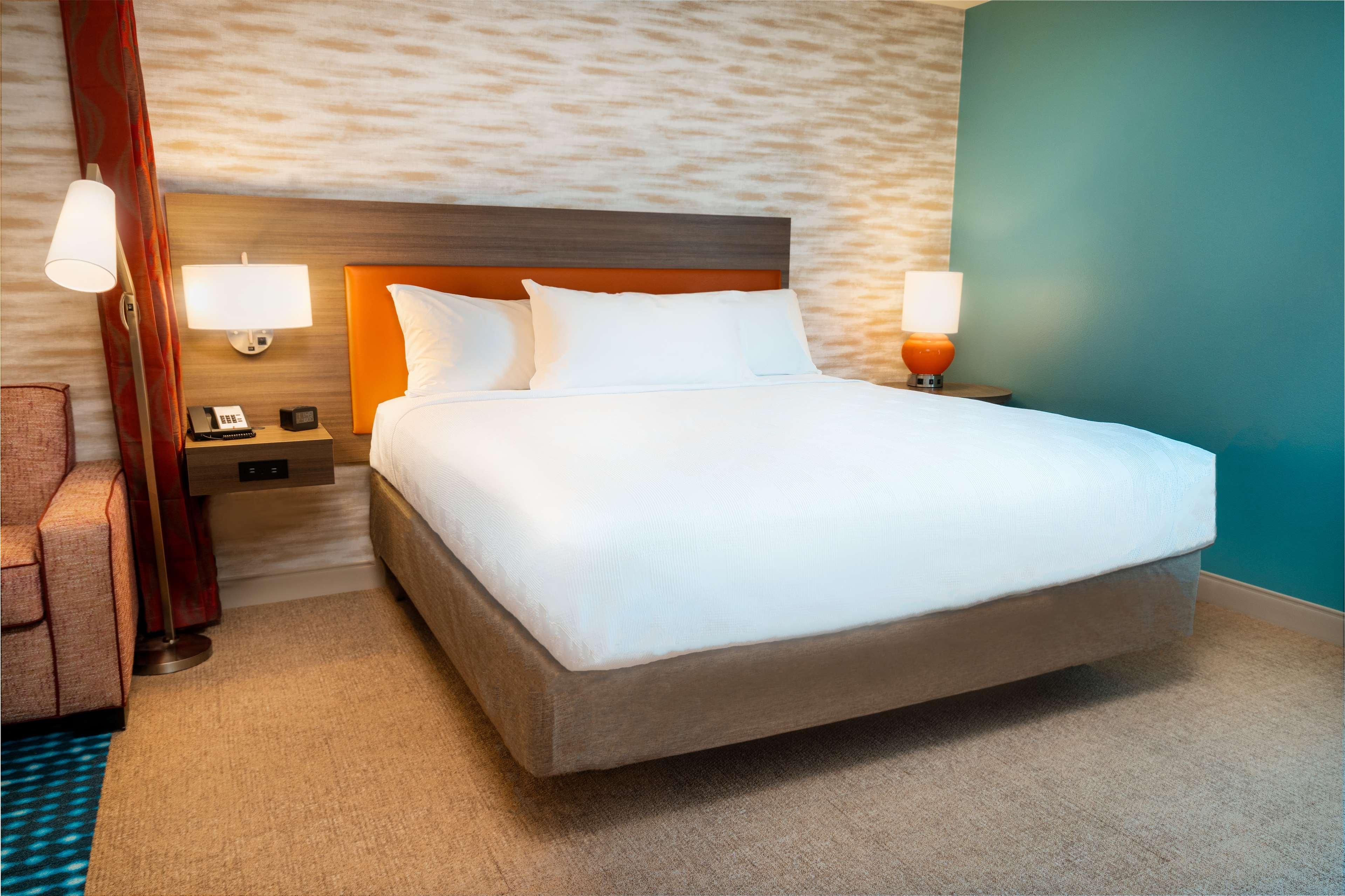Home2 Suites By Hilton Corona