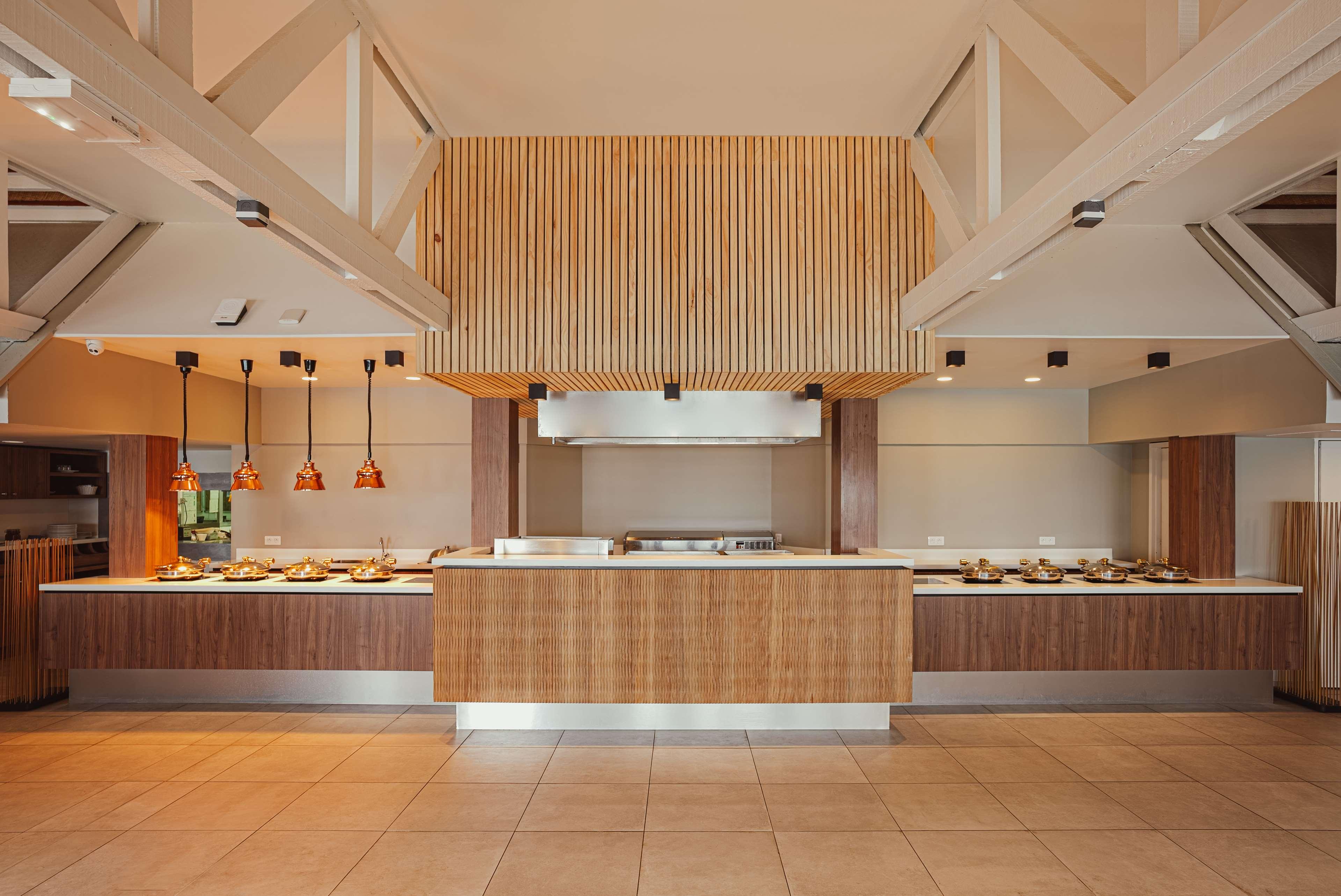 DoubleTree by Hilton Noumea Ilot Maitre Resort