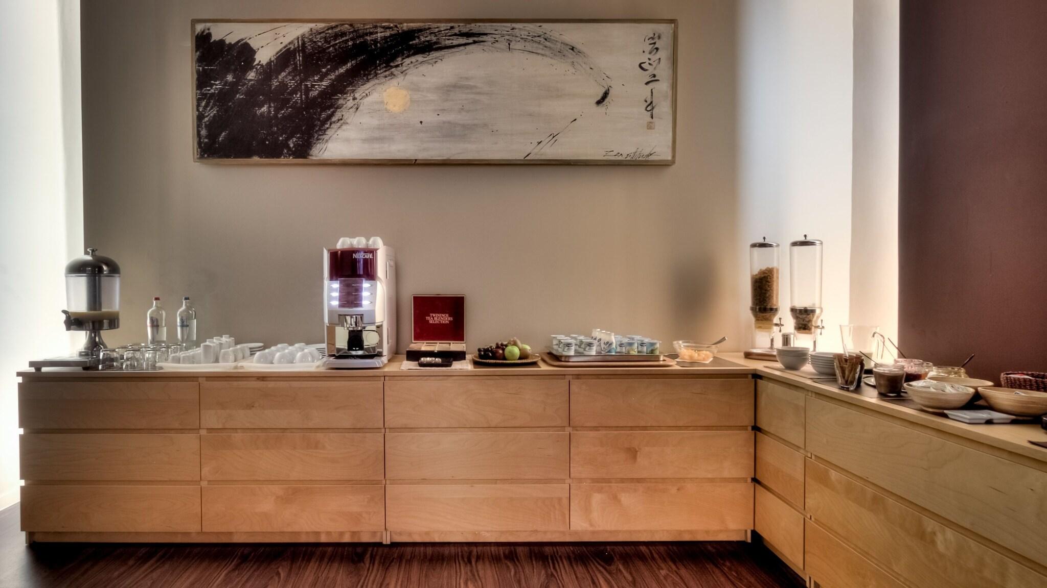 Hotel St James by null