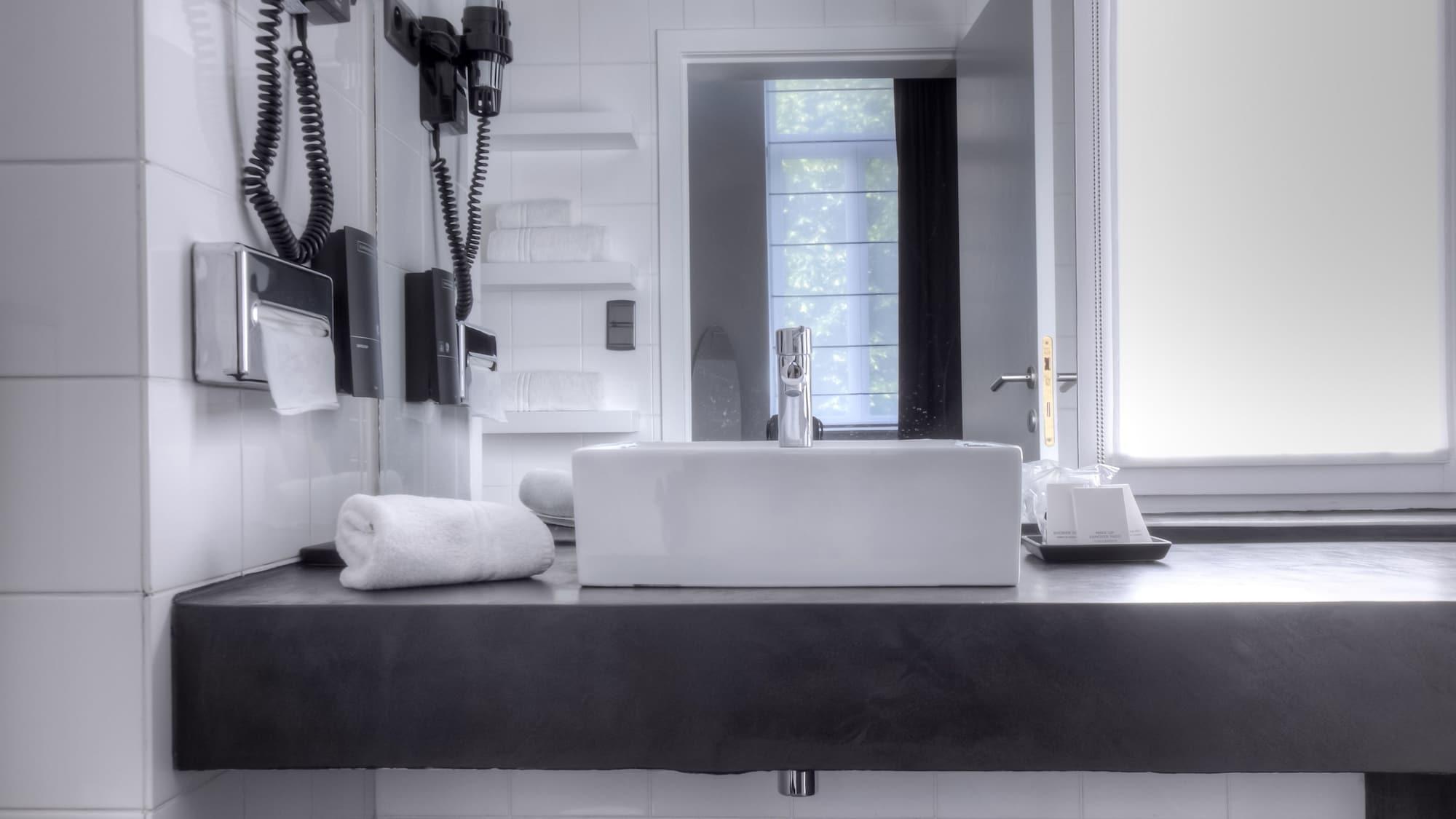 Hotel St James by null