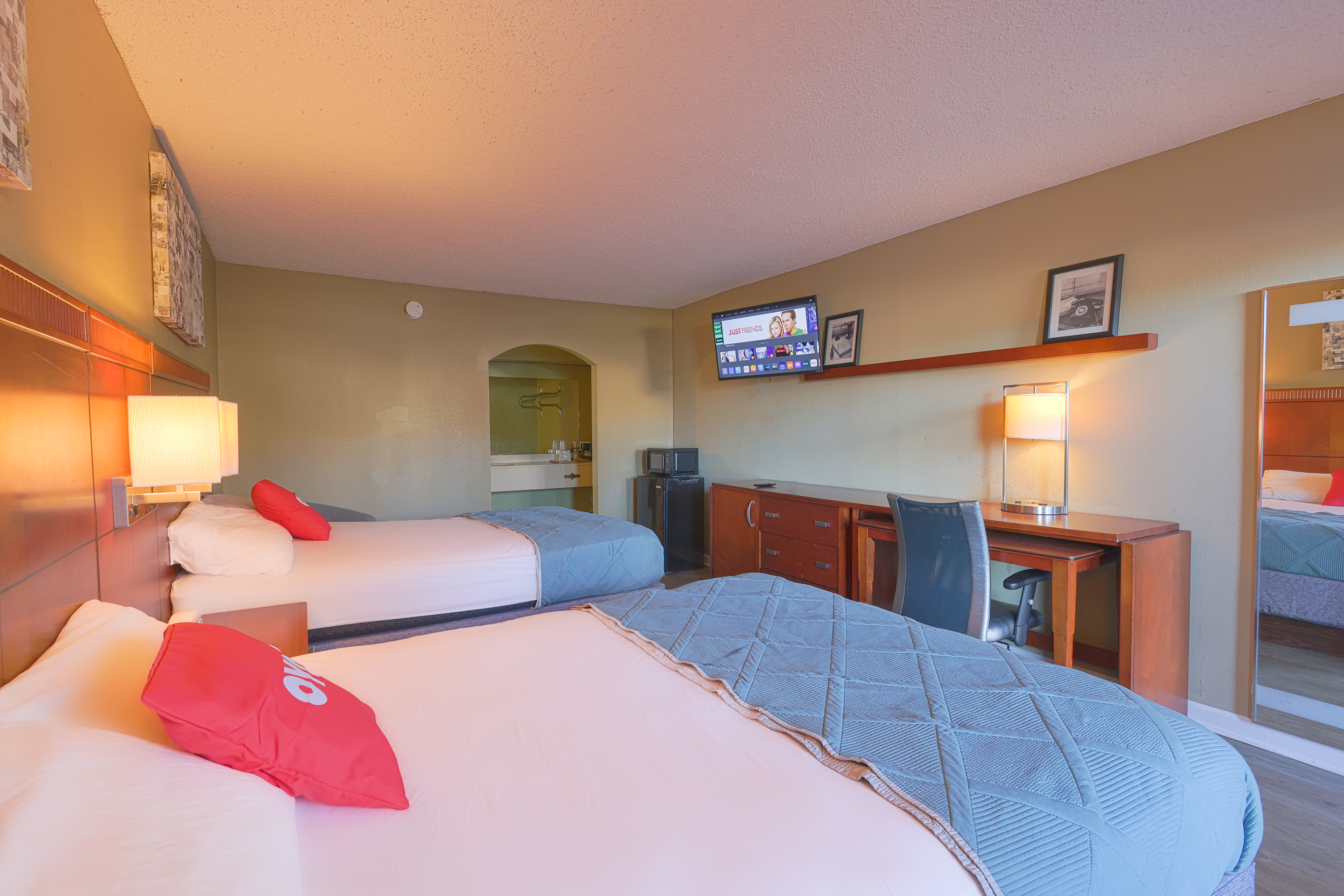 OYO Hotel Brownsville TN I-40