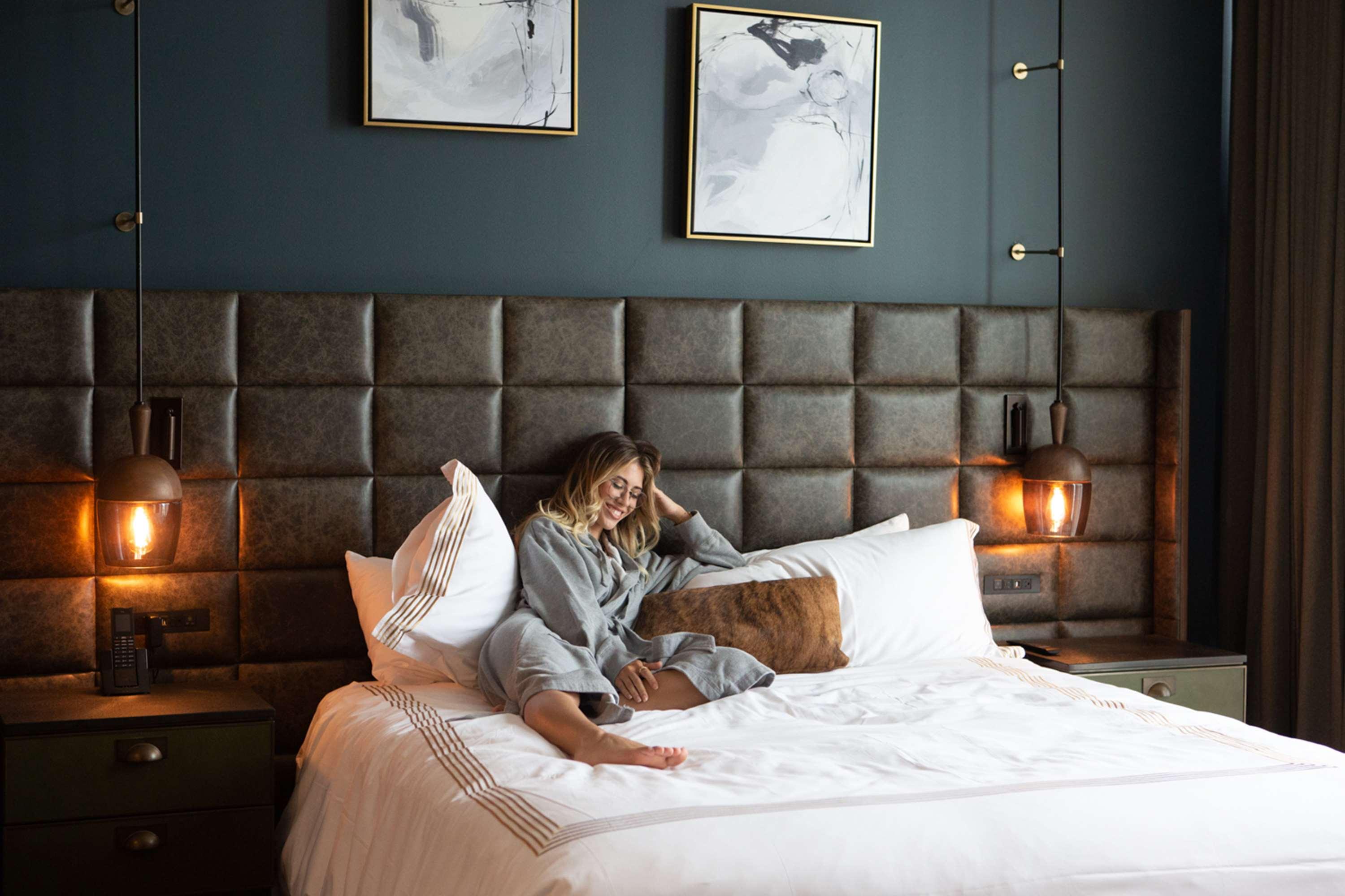 Thompson San Antonio – Riverwalk, by Hyatt by null