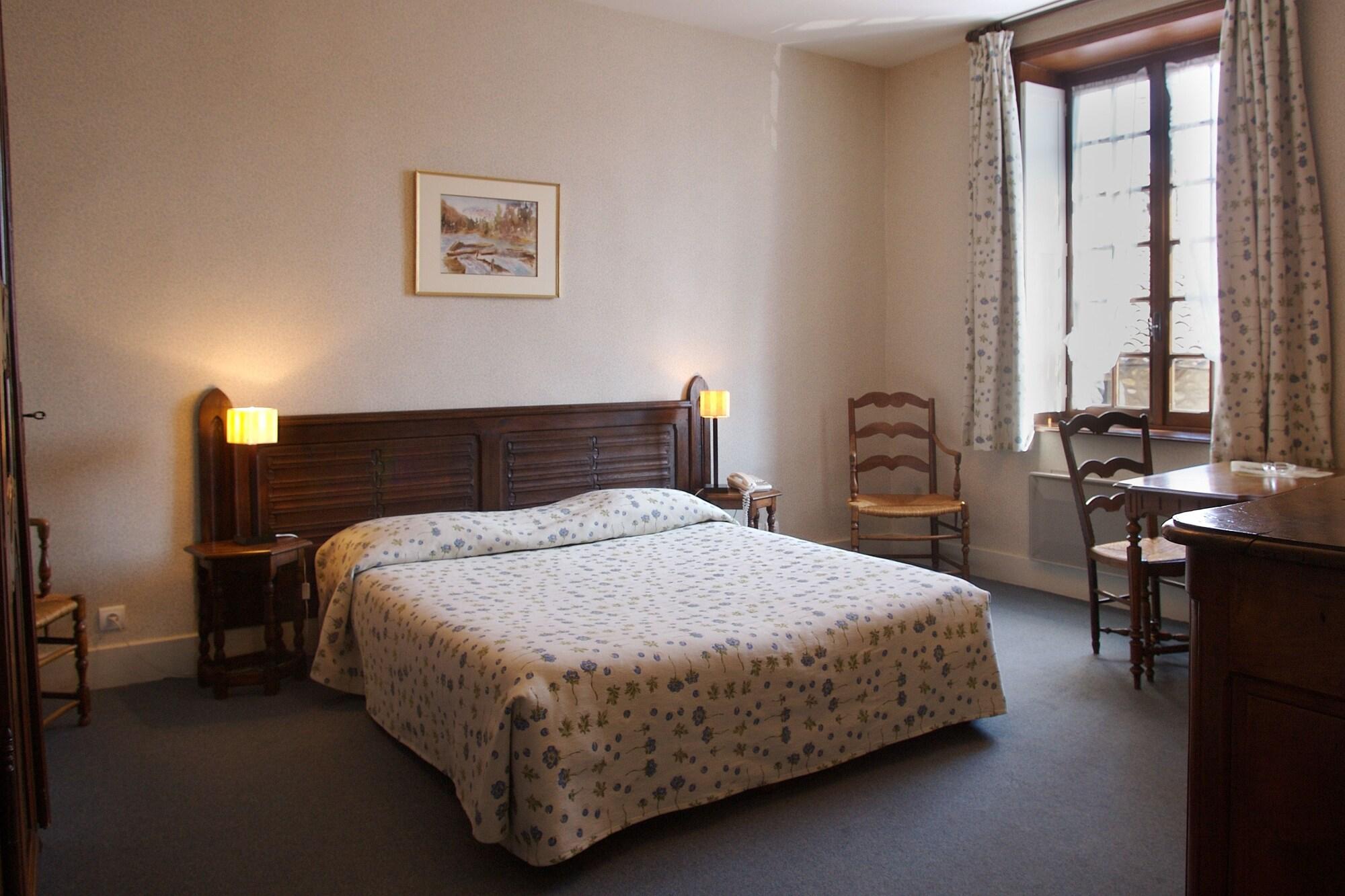 Hostellerie de Pérouges by null
