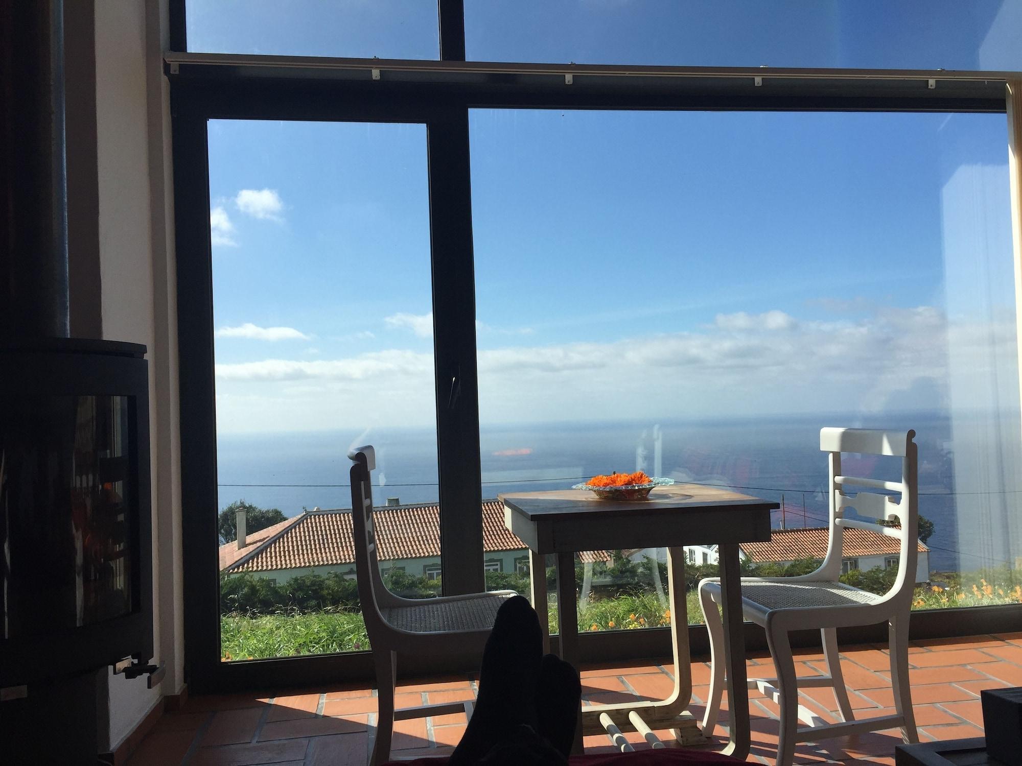 Serreta Island Home Al